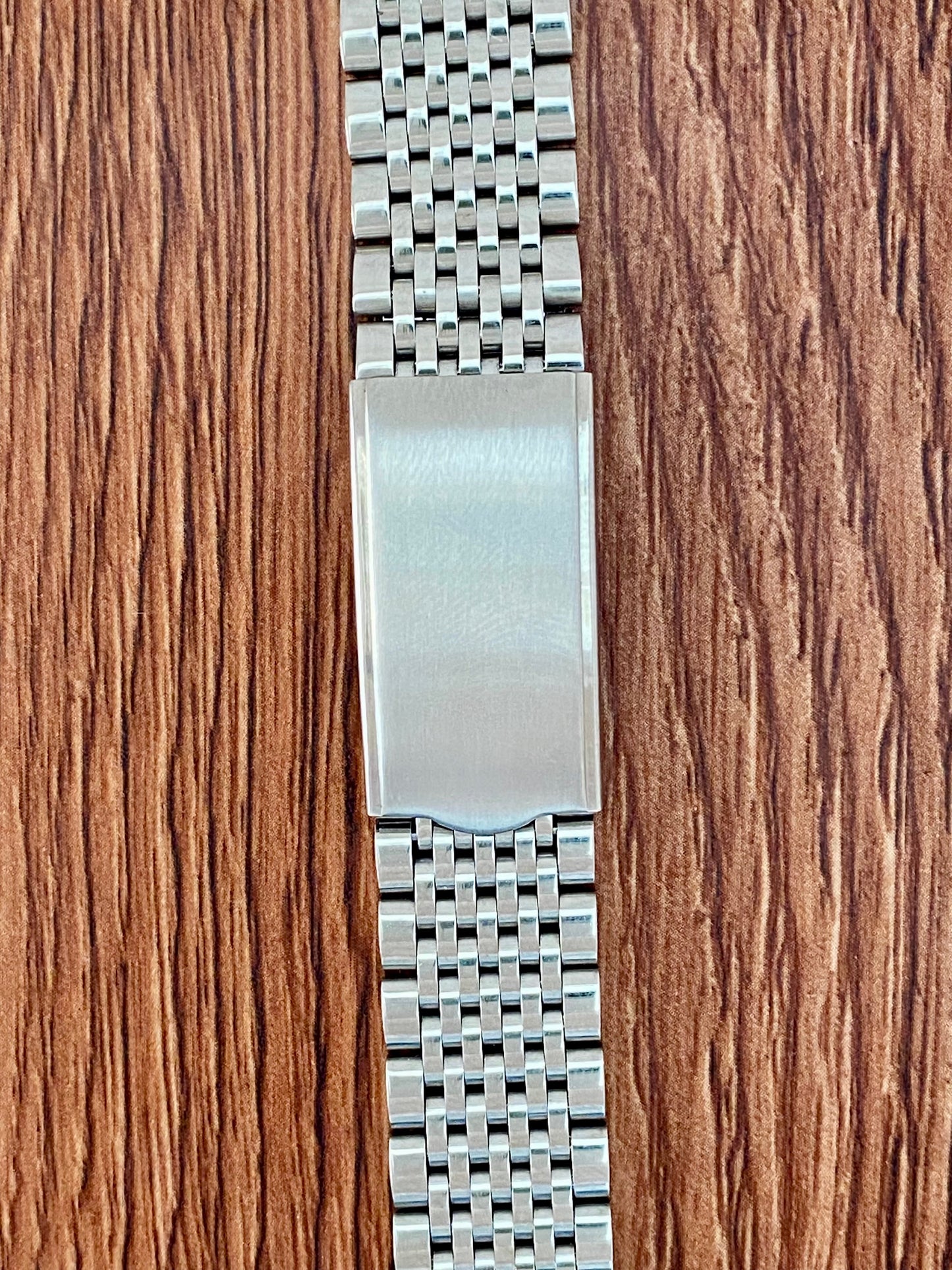 18mm Stainless Steel Solid Beads Of Rice Watch Bracelet, Short Curved-End UK VINTAGE WATCH LTD