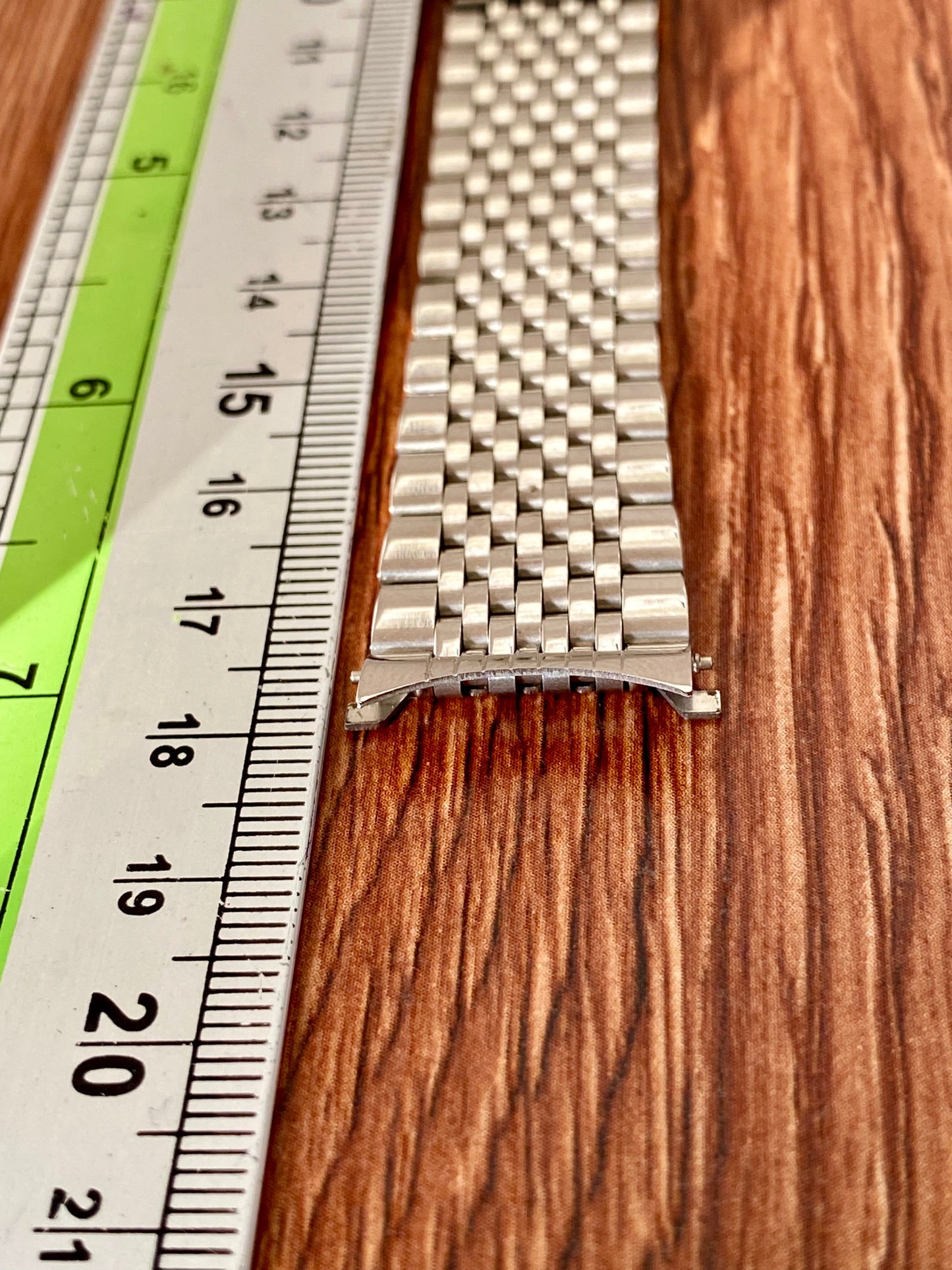 18mm Stainless Steel Solid Beads Of Rice Watch Bracelet, Short Curved-End UK VINTAGE WATCH LTD