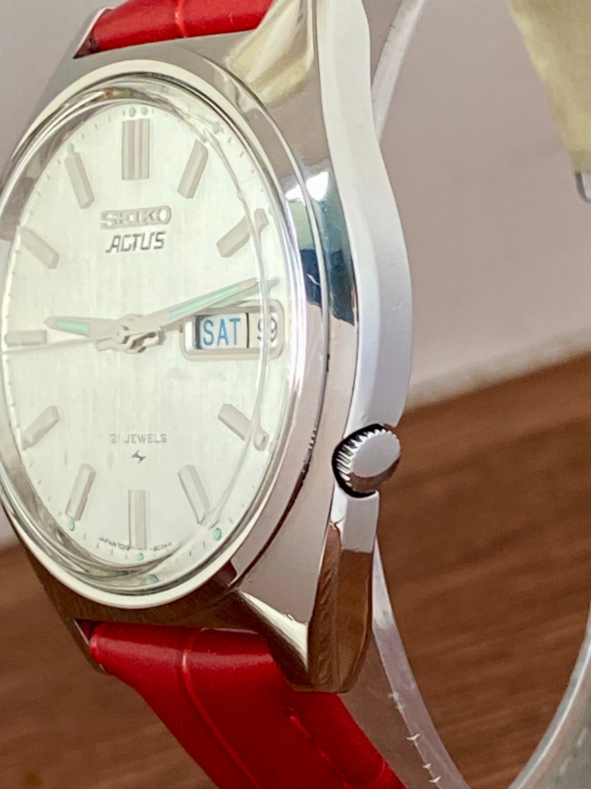 Vintage Seiko 5 Actus 7019-8010 Sunburst , SERVICED Auto September 1977 UK VINTAGE WATCH LTD