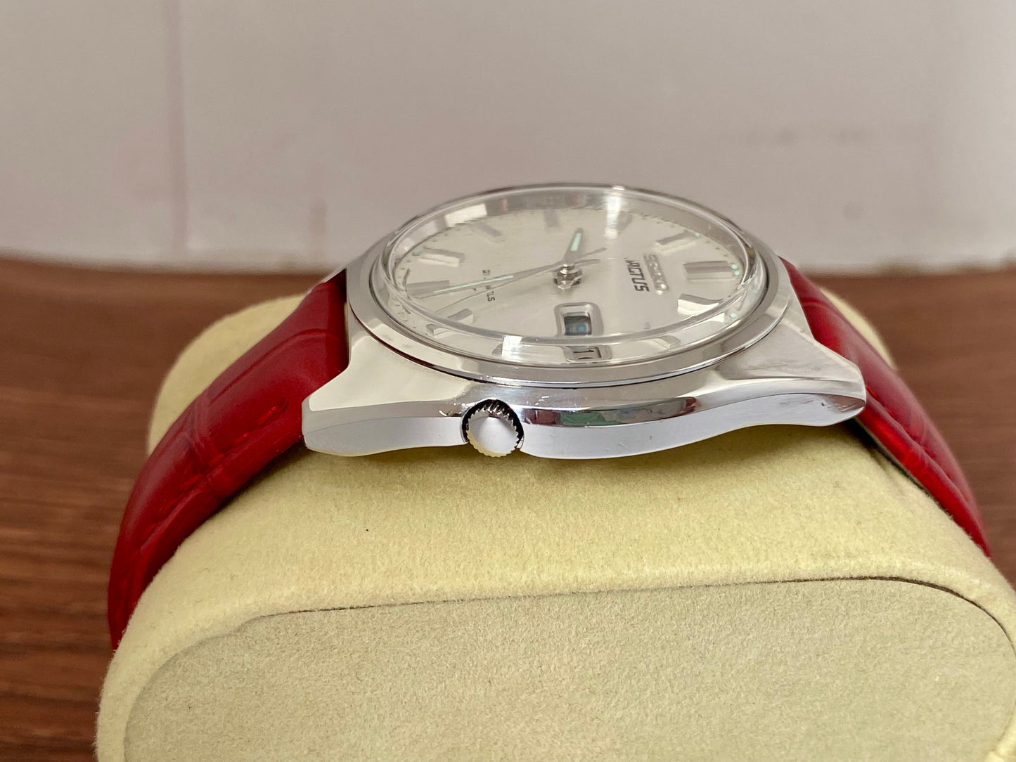 Vintage Seiko 5 Actus 7019-8010 Sunburst , SERVICED Auto September 1977 UK VINTAGE WATCH LTD