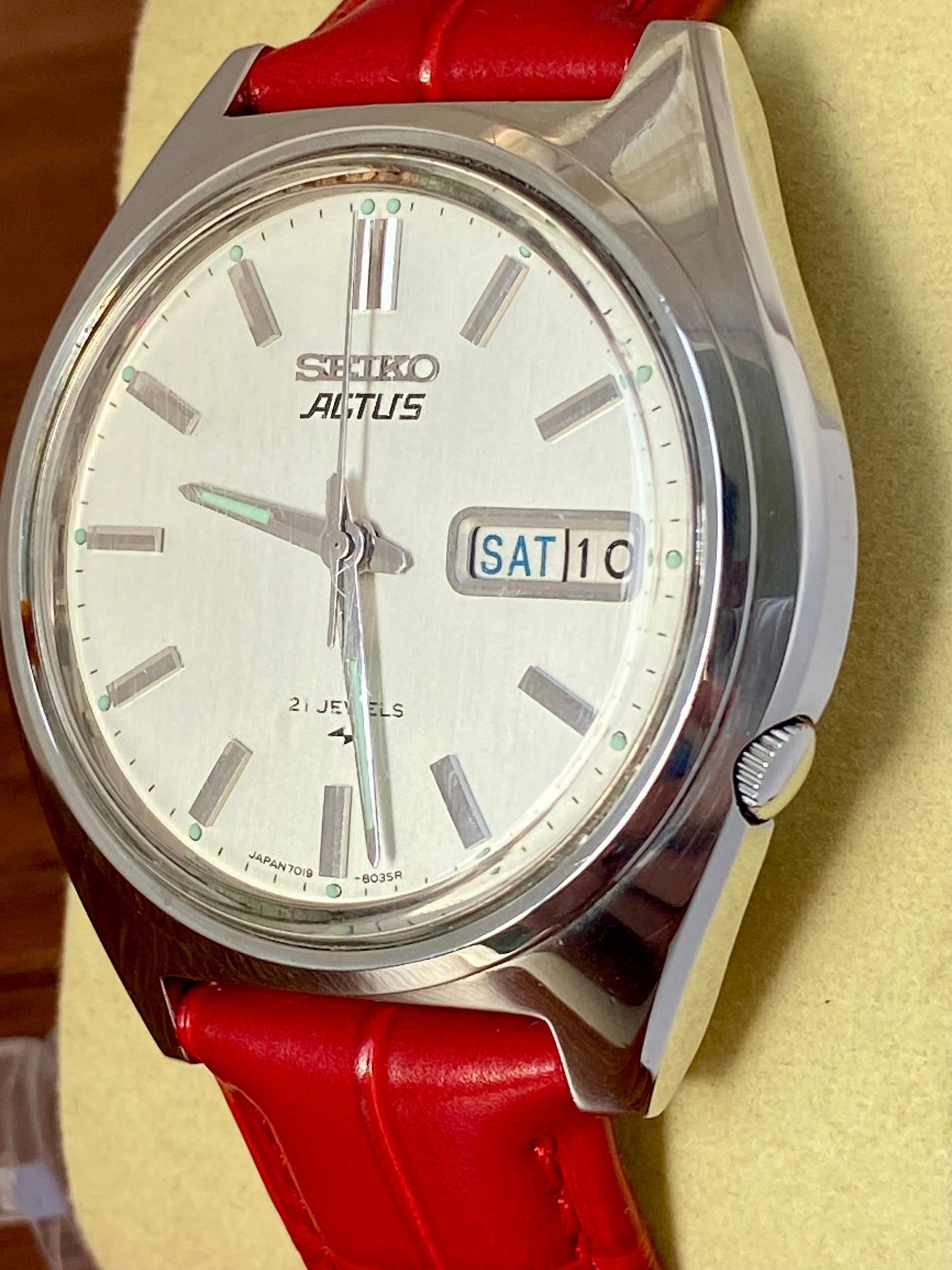 Vintage Seiko 5 Actus 7019-8010 Sunburst , SERVICED Auto September 1977 UK VINTAGE WATCH LTD