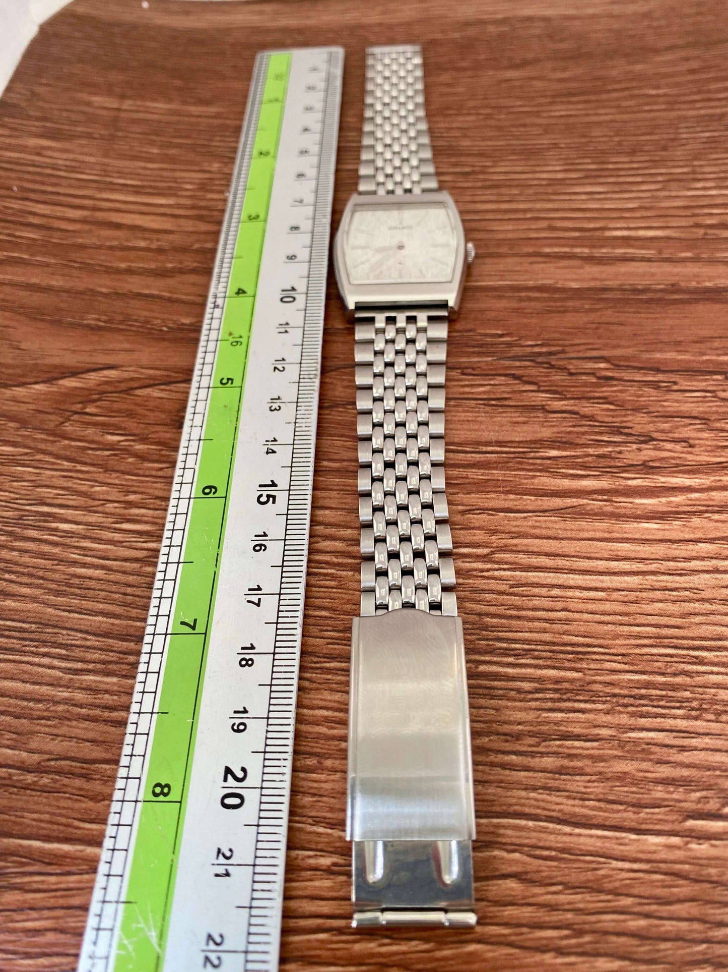 Vintage Seiko 2220-3420 Chariot August 1974 Hand Wind, Hi-Beat UK VINTAGE WATCH LTD