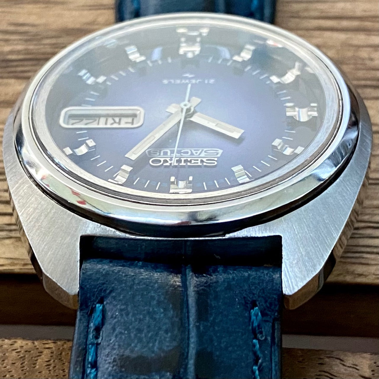 Vintage Seiko 5 Actus 7019-7210 Blue  SERVICED Auto November 1973 UK VINTAGE WATCH LTD