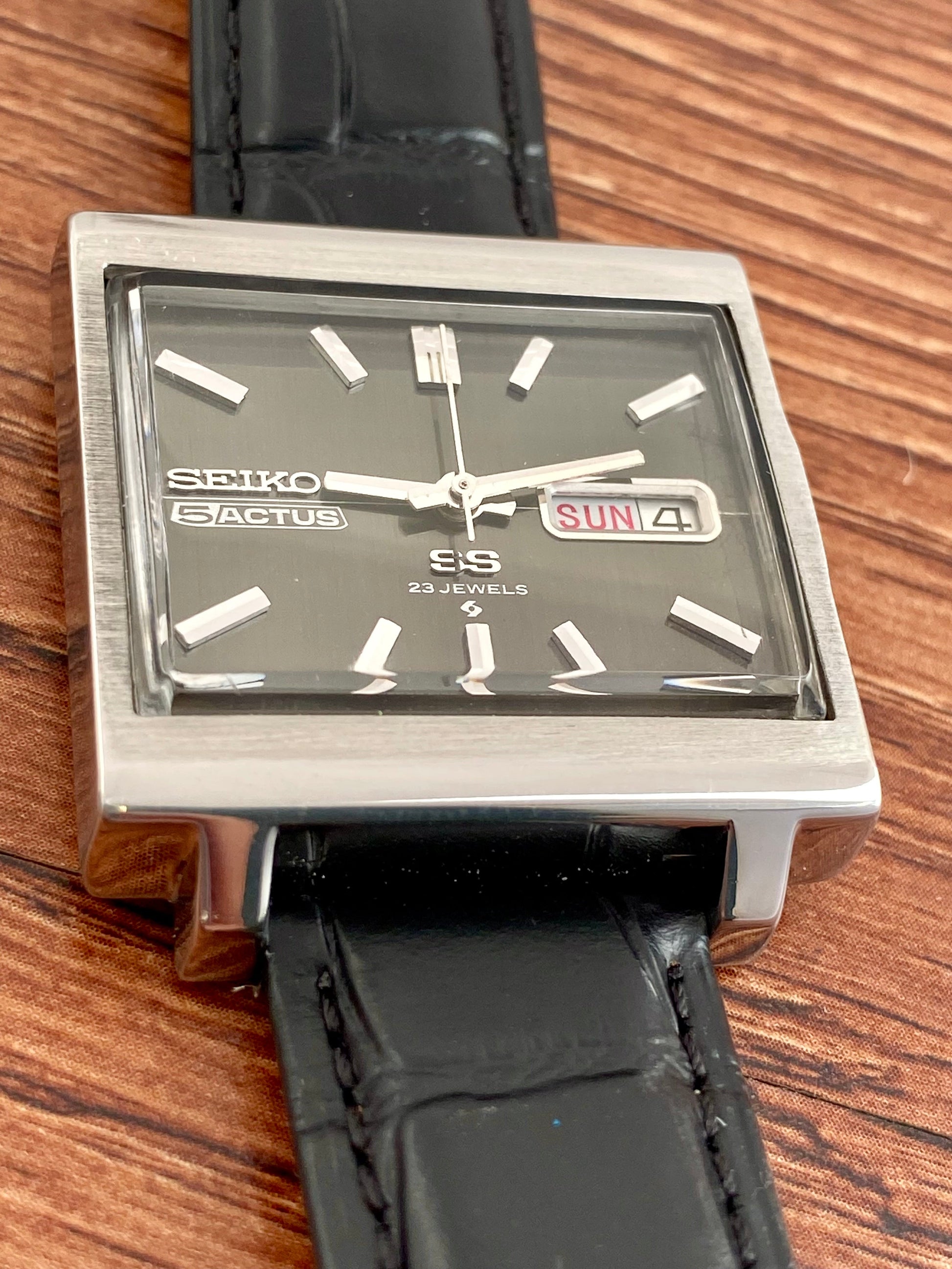 Seiko 5 Actus SS 6106-5440 TV Screen, SERVICED Auto, October 1970 UK VINTAGE WATCH LTD