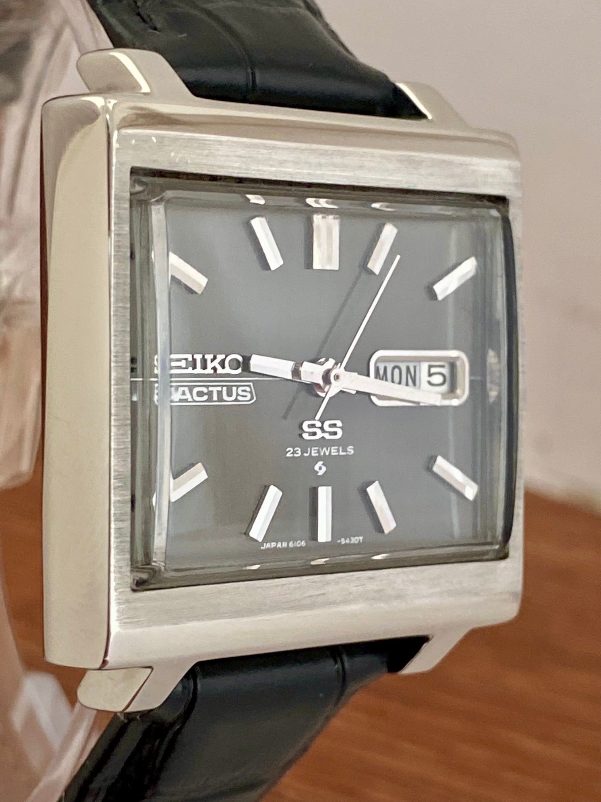 Seiko 5 Actus SS 6106-5440 TV Screen, SERVICED Auto, October 1970 UK VINTAGE WATCH LTD
