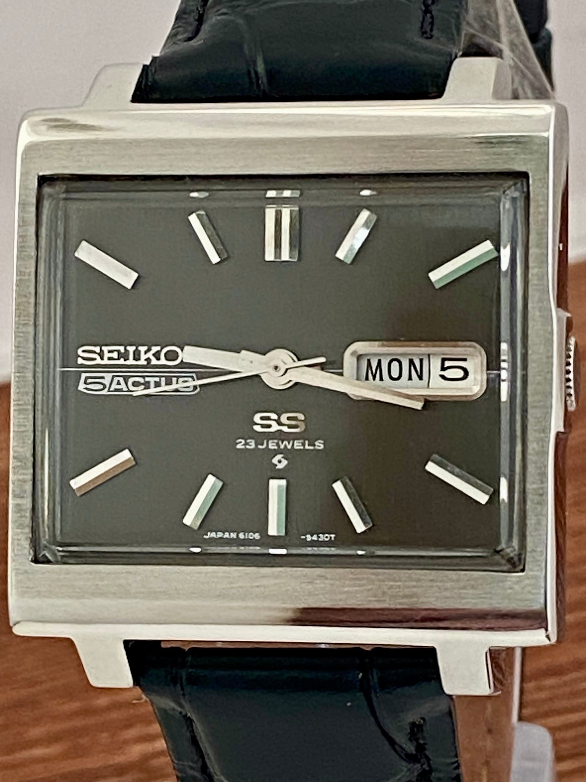 Seiko 5 Actus SS 6106-5440 TV Screen, SERVICED Auto, October 1970 UK VINTAGE WATCH LTD