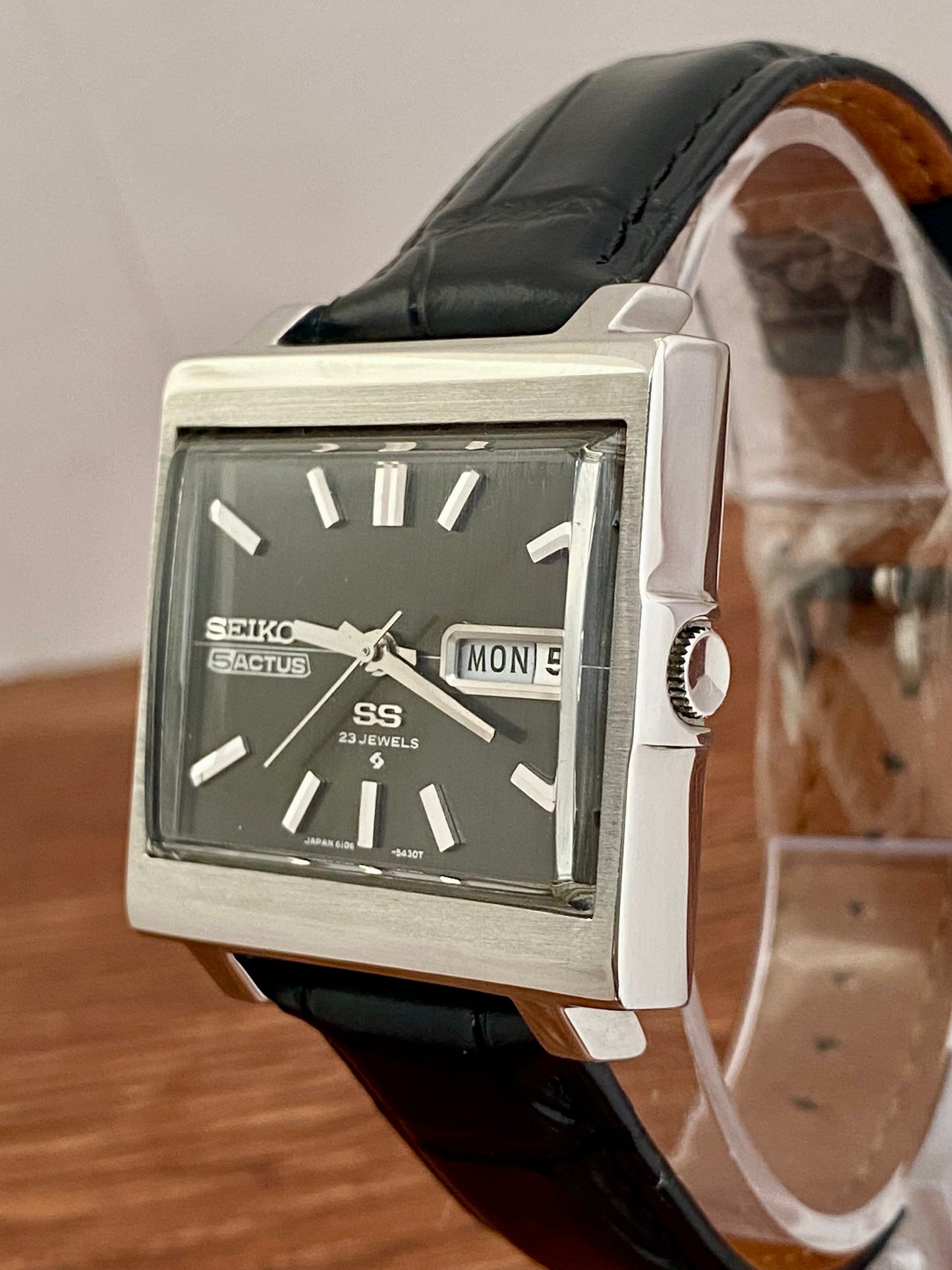 Seiko 5 Actus SS 6106-5440 TV Screen, SERVICED Auto, October 1970 UK VINTAGE WATCH LTD