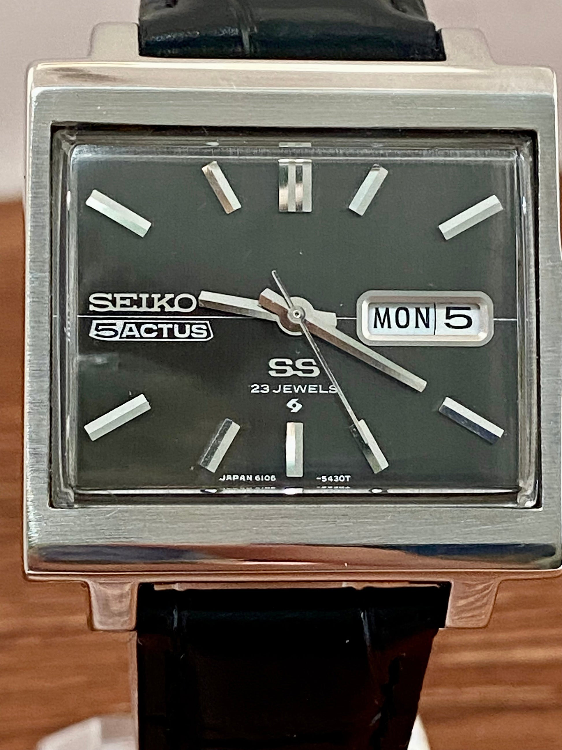 Seiko 5 Actus SS 6106-5440 TV Screen, SERVICED Auto, October 1970 UK VINTAGE WATCH LTD