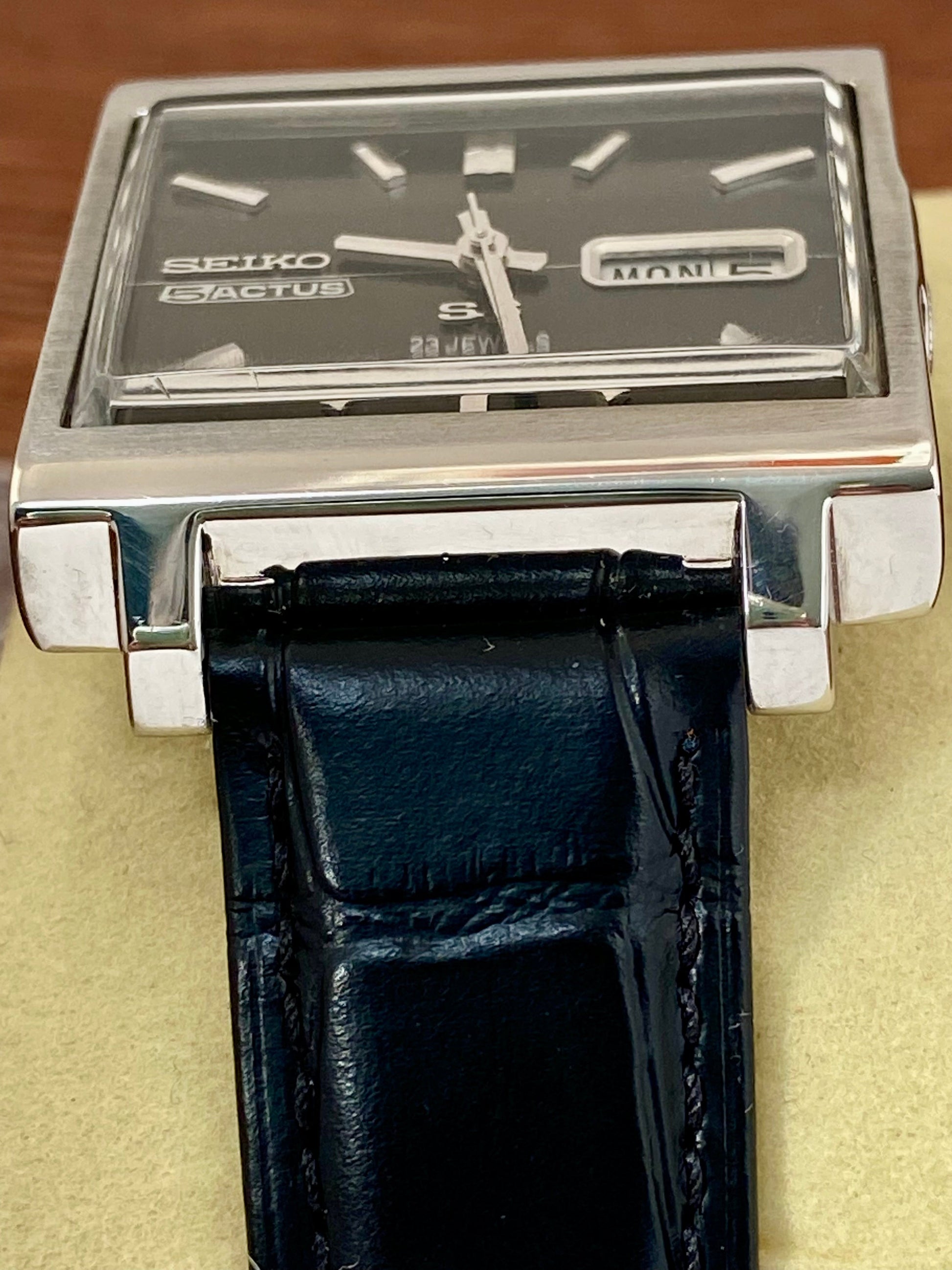 Seiko 5 Actus SS 6106-5440 TV Screen, SERVICED Auto, October 1970 UK VINTAGE WATCH LTD