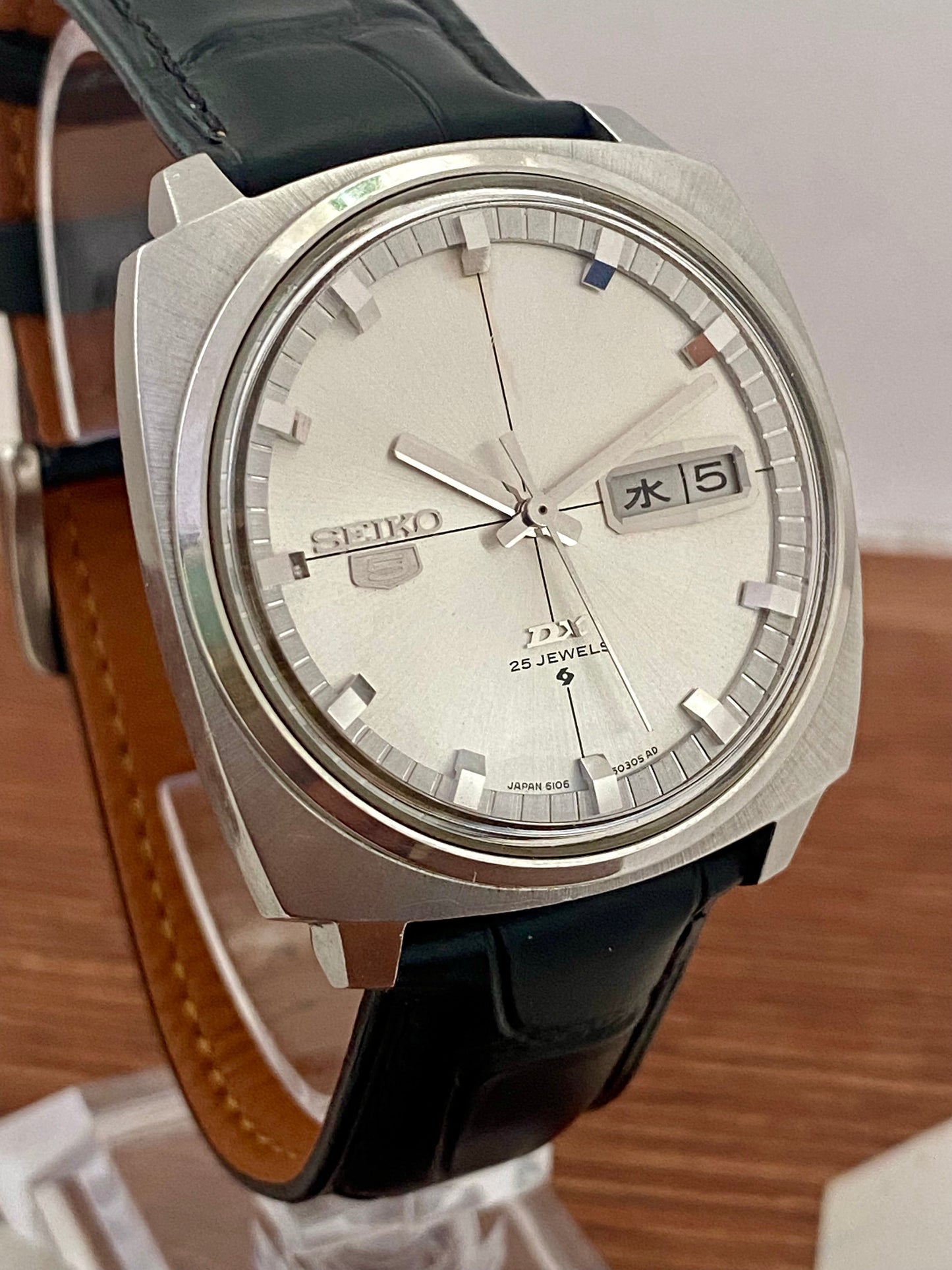 Seiko 5 DX 6106-6030 Cushion Case, SERVICED Auto, July 1968 Japanese Day UK VINTAGE WATCH LTD