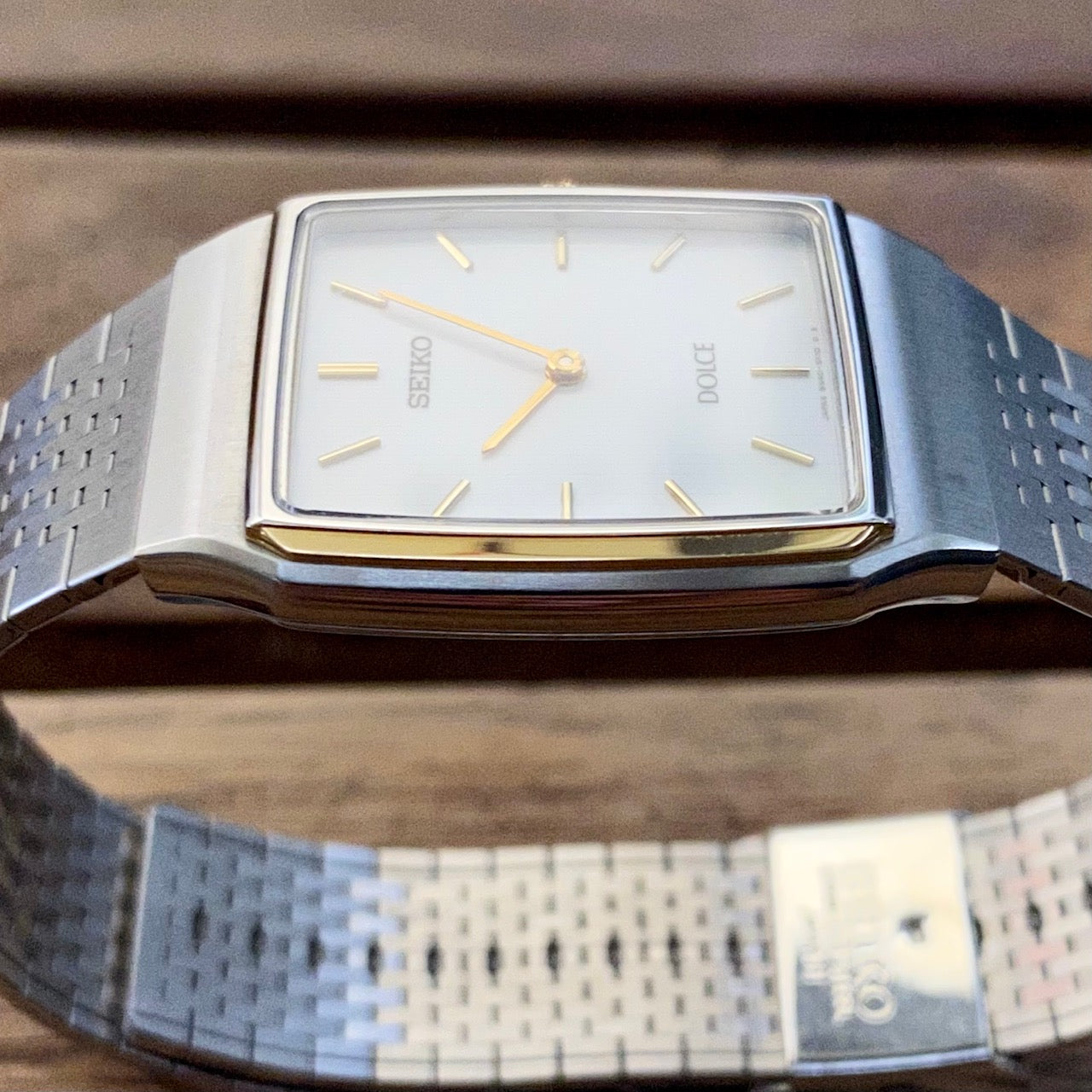 Vintage Seiko Dolce Quartz  8N40-5080 Tapestry Dial, December 1992 UK VINTAGE WATCH LTD