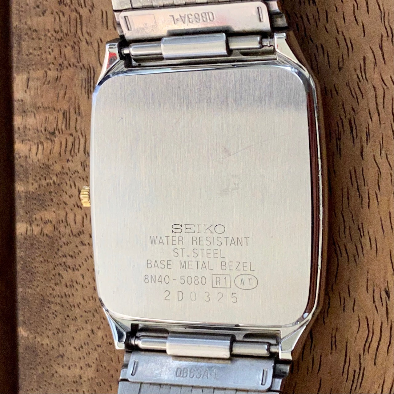 Vintage Seiko Dolce Quartz  8N40-5080 Tapestry Dial, December 1992 UK VINTAGE WATCH LTD