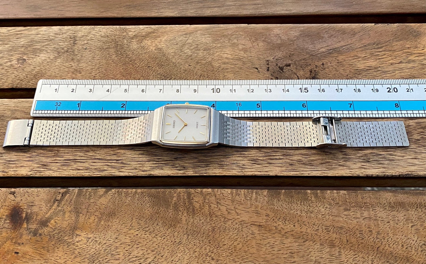 Vintage Seiko Dolce Quartz  8N40-5080 Tapestry Dial, December 1992 UK VINTAGE WATCH LTD