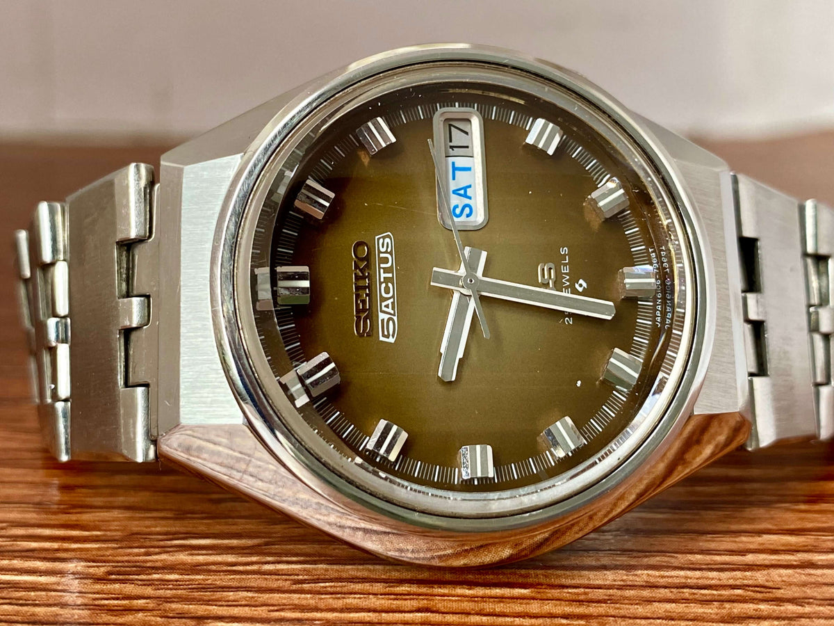 Vintage Seiko 5 Actus 6106-7690 SS SERVICED Brown Dial, February 1975