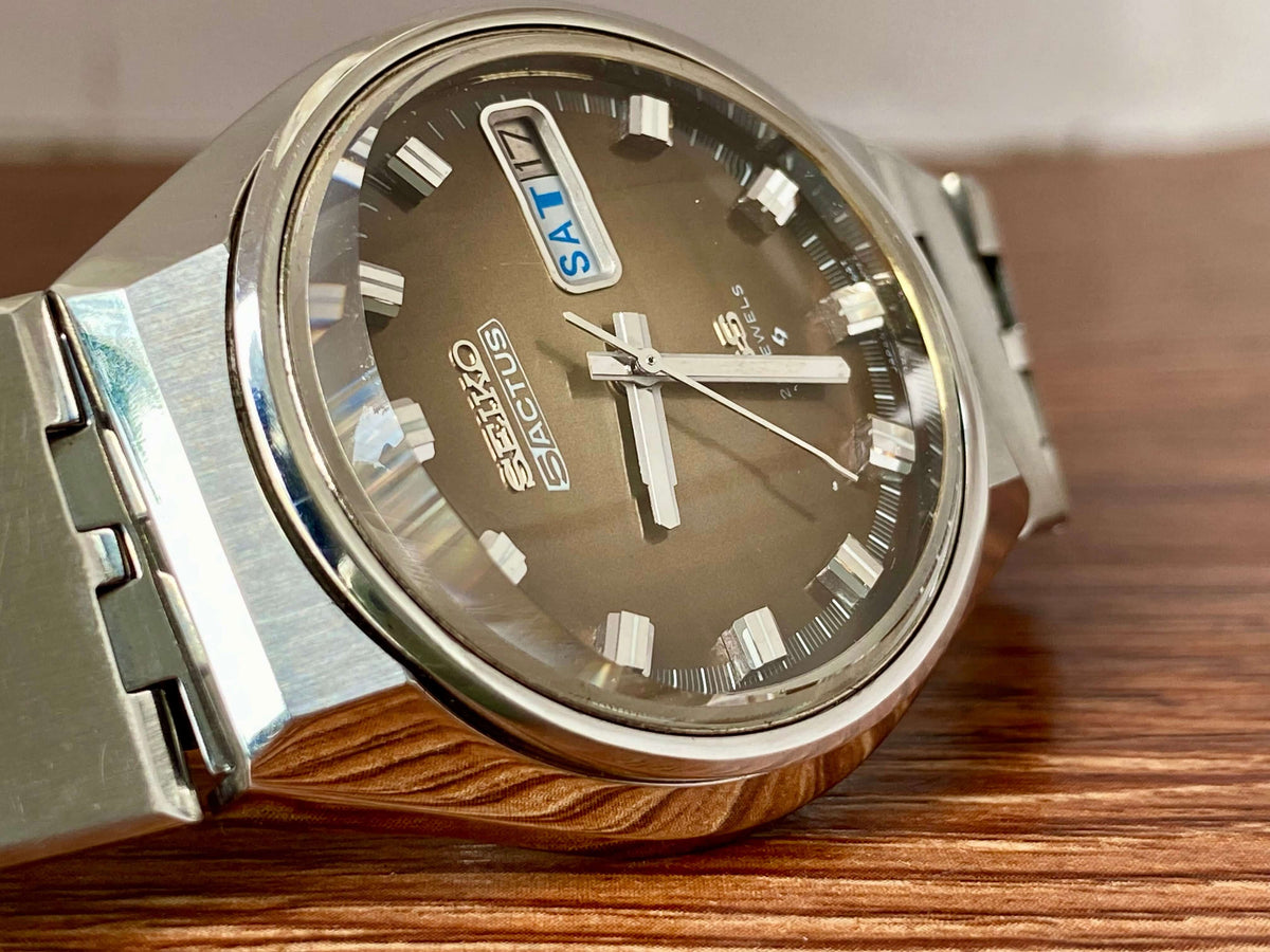 Vintage Seiko 5 Actus 6106-7690 SS SERVICED Brown Dial, February 1975
