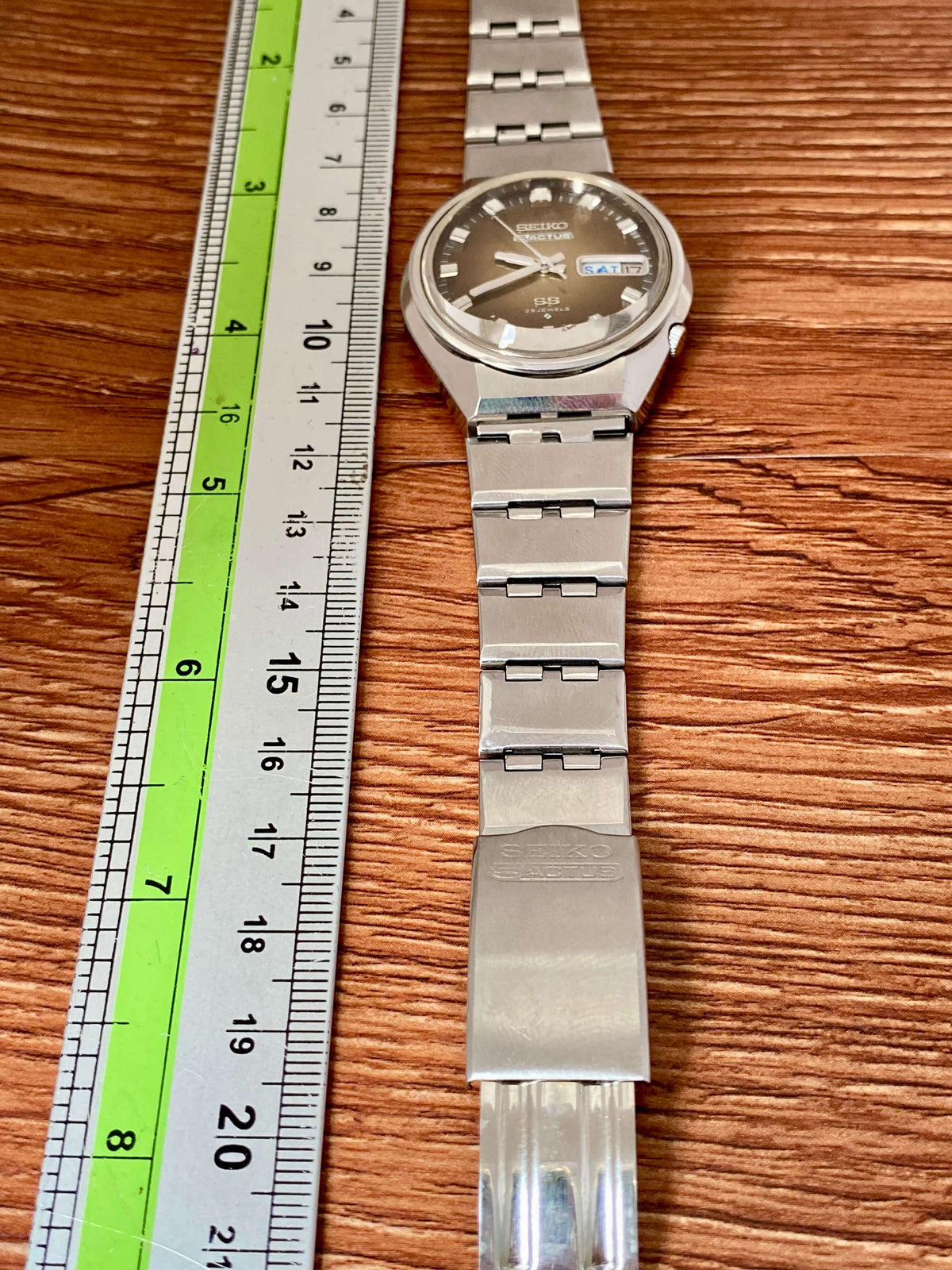 Vintage Seiko 5 Actus 6106-7690 SS SERVICED Brown Dial, February 1975