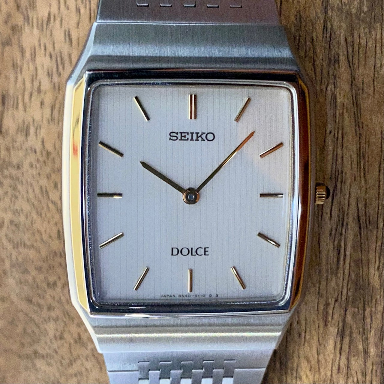Vintage Seiko Dolce Quartz  Dolce 8N40-5080 Tapestry Dial, December 1992 UK VINTAGE WATCH LTD