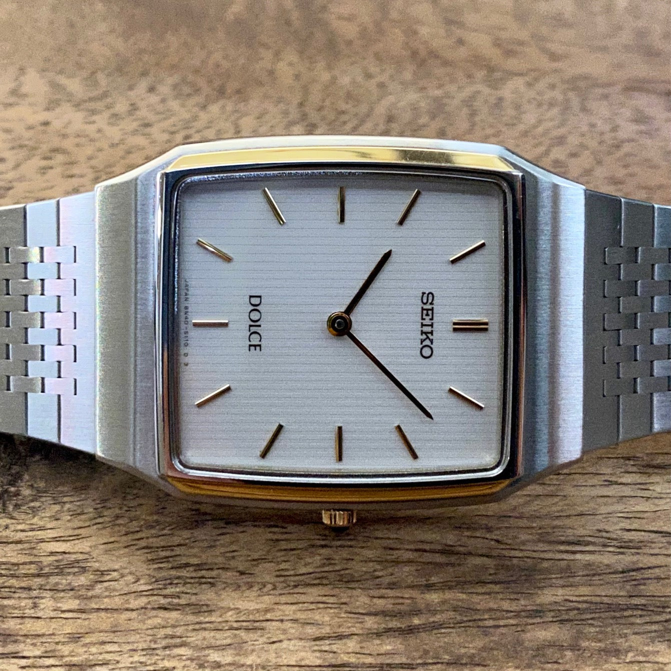 Vintage Seiko Dolce Quartz  8N40-5080 Tapestry Dial, December 1992 UK VINTAGE WATCH LTD