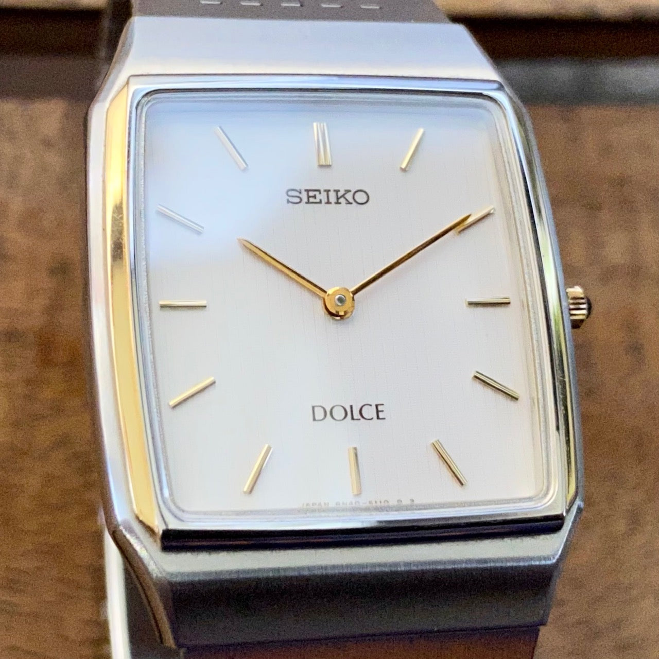 Vintage Seiko Dolce Quartz  8N40-5080 Tapestry Dial, December 1992 UK VINTAGE WATCH LTD