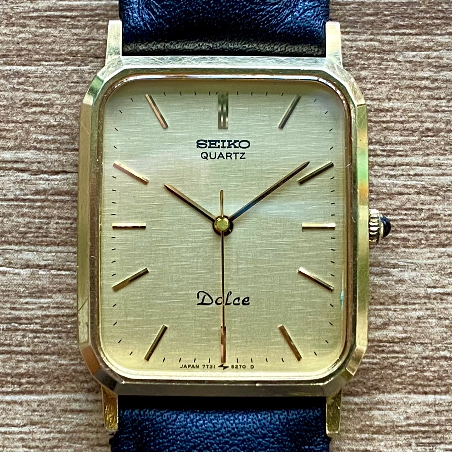 Vintage January 1997 Seiko Quartz Dolce 7731-5240 Tank - Champagne Linen Dial
