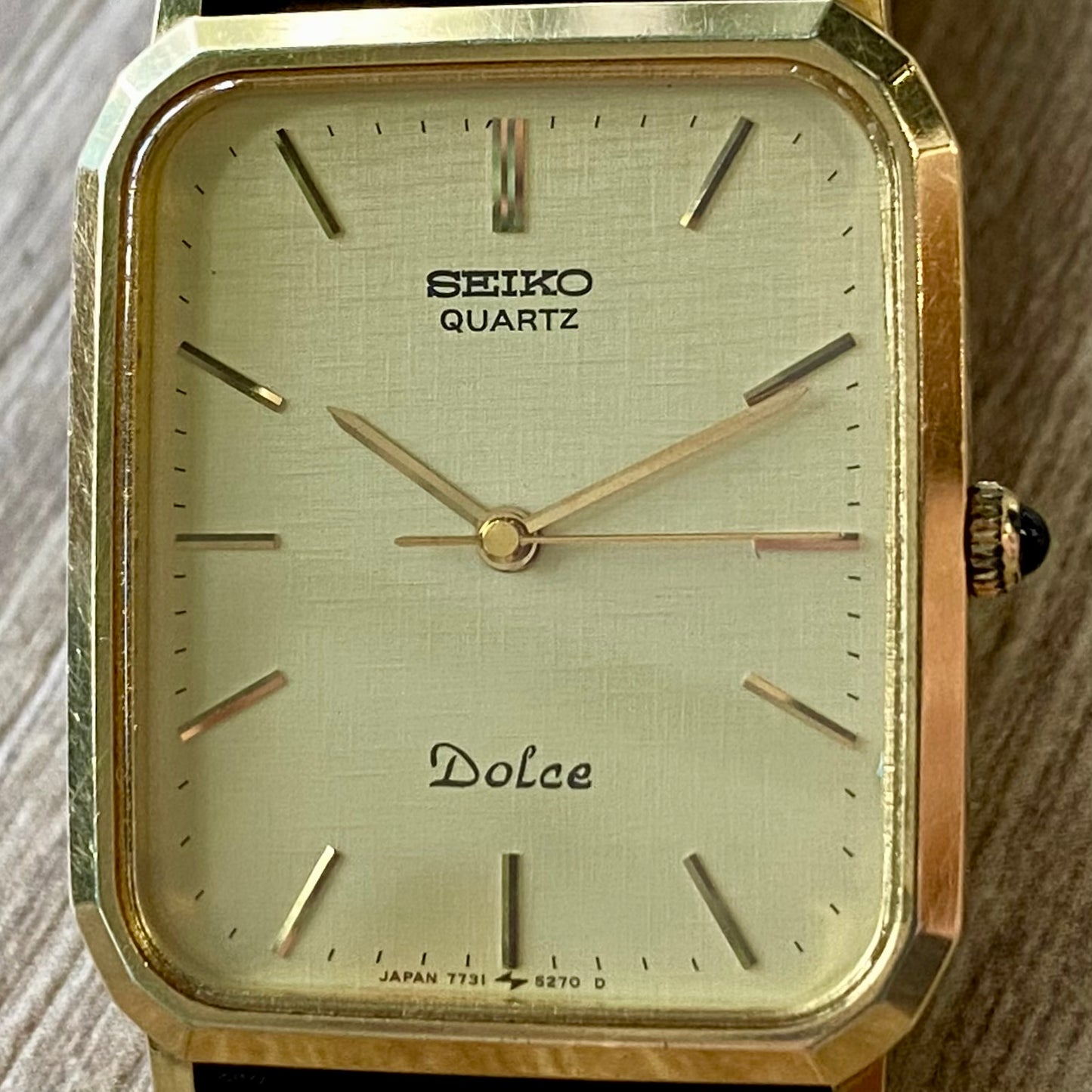 Vintage January 1997 Seiko Quartz Dolce 7731-5240 Tank - Champagne Linen Dial