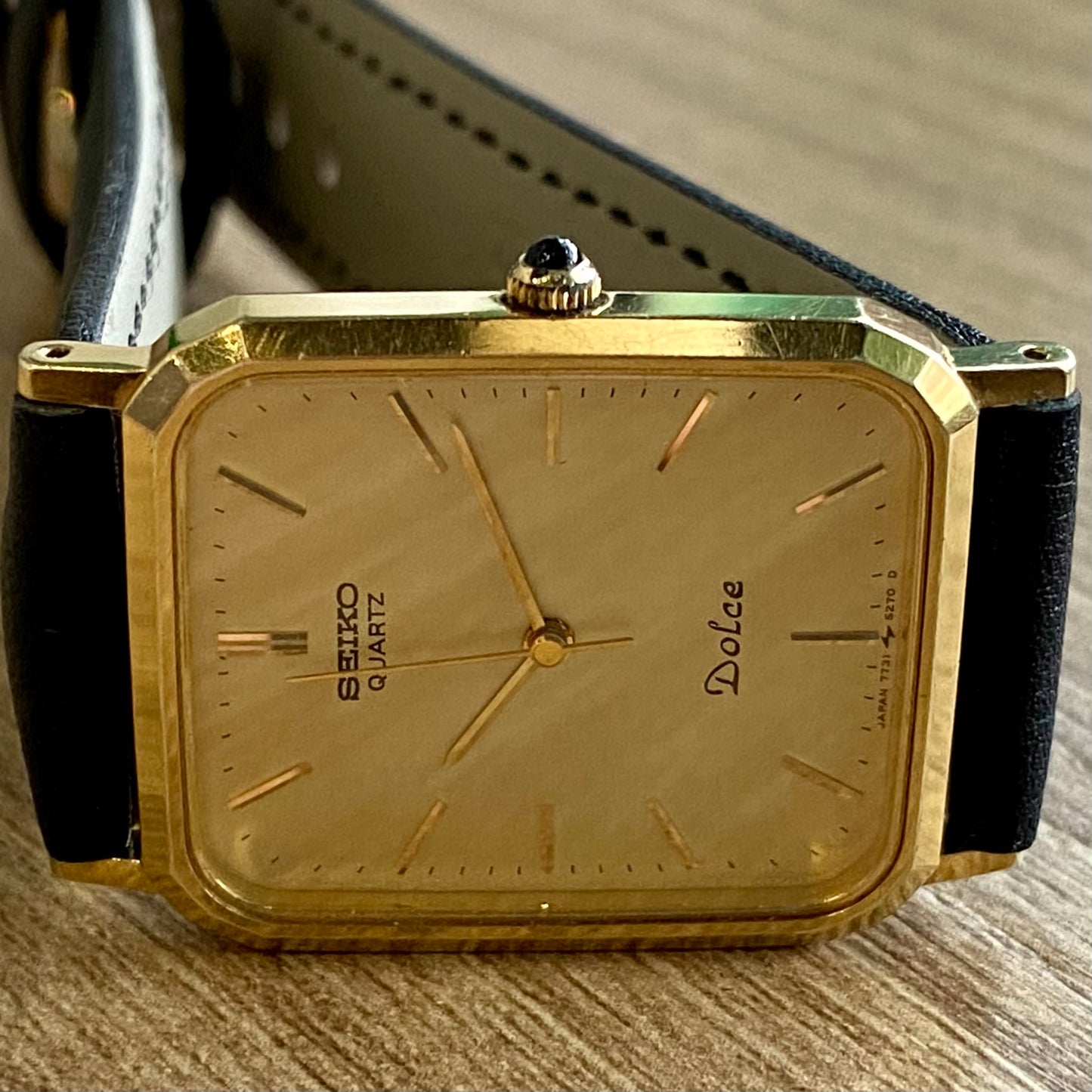 Vintage January 1997 Seiko Quartz Dolce 7731-5240 Tank - Champagne Linen Dial