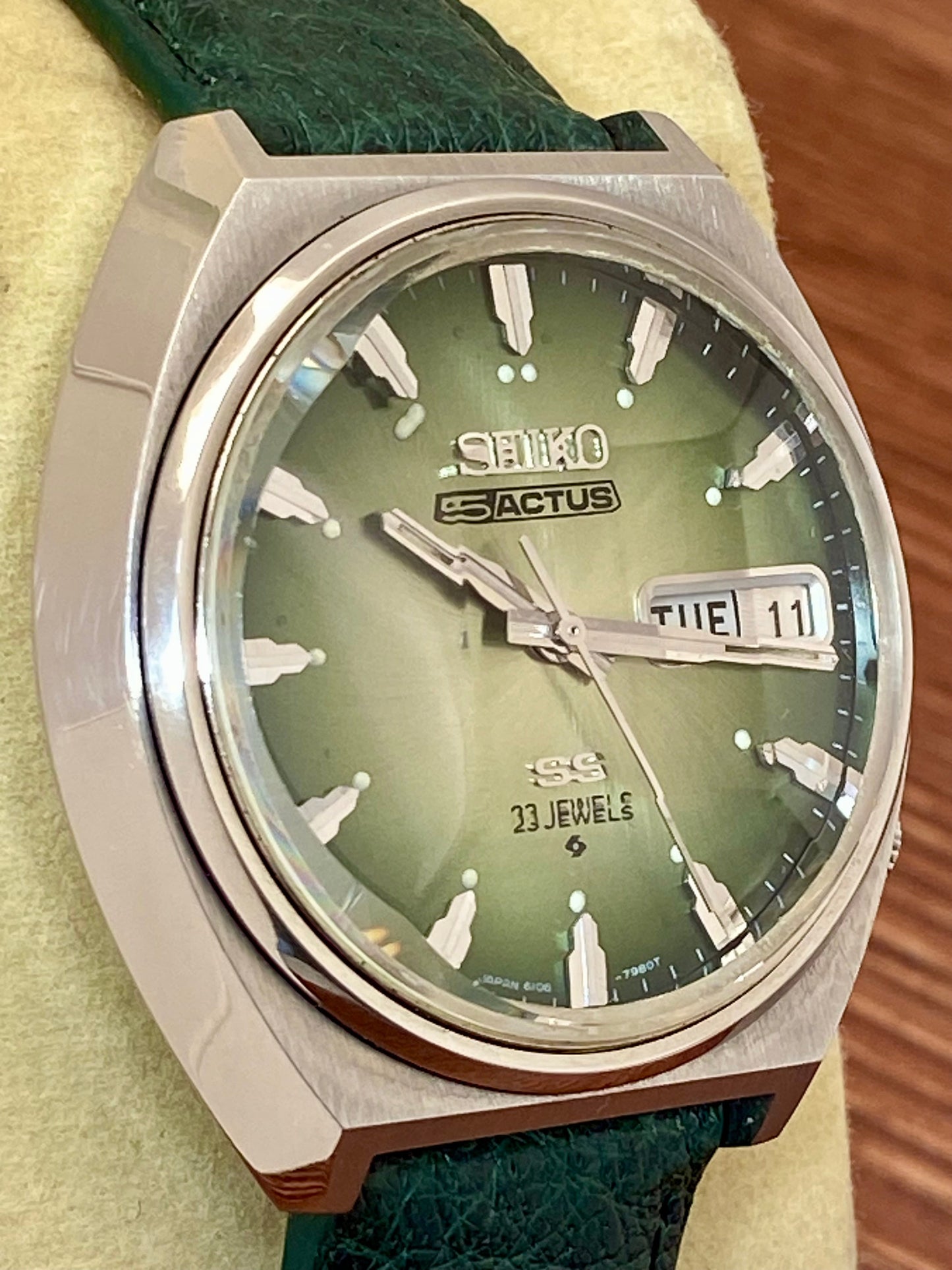 Seiko 5 Actus SS 6106-7700 Green SERVICED Auto, February 1974 UK VINTAGE WATCH LTD