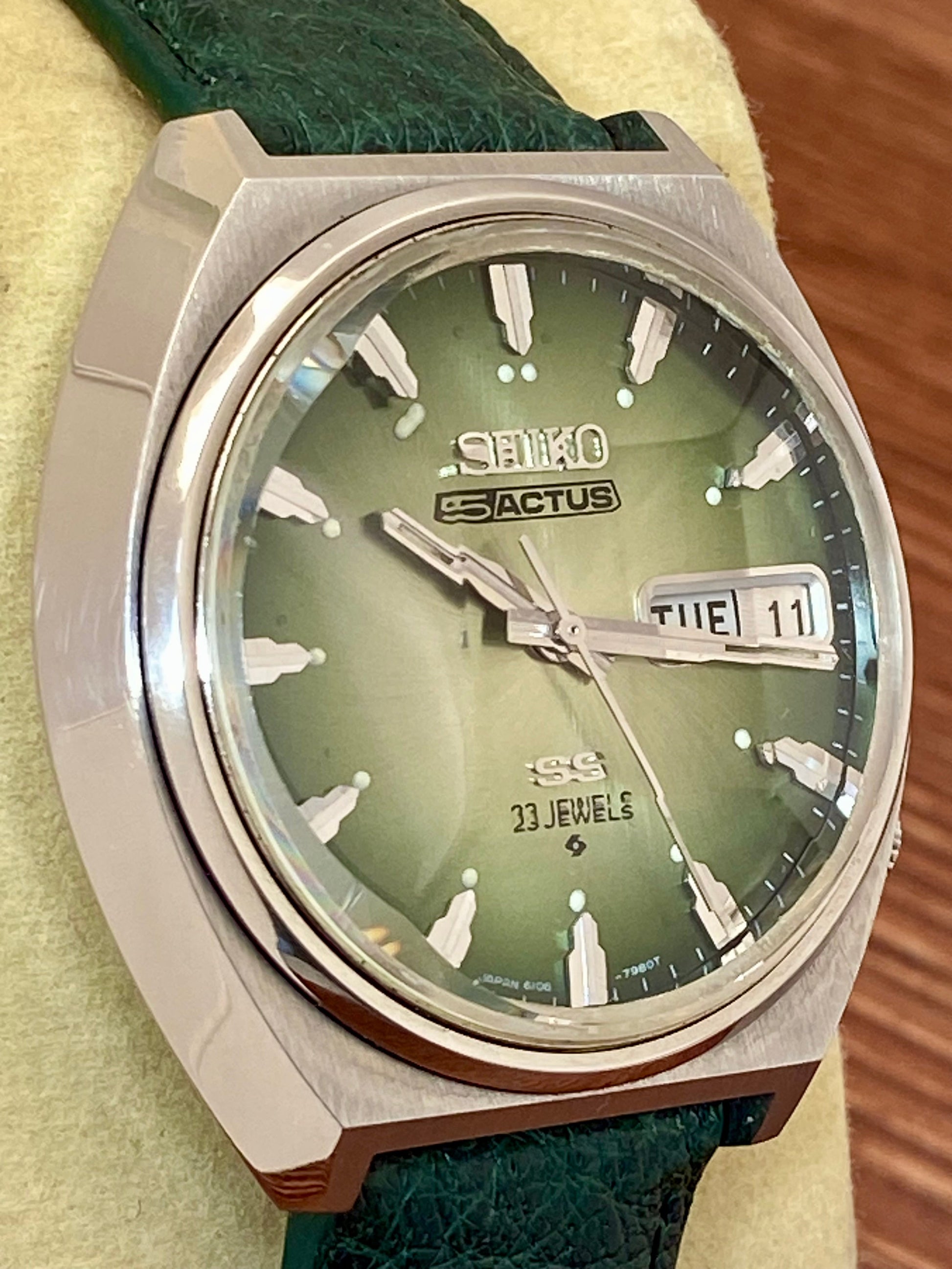 Seiko 5 Actus SS 6106-7700 Green SERVICED Auto, February 1974 UK VINTAGE WATCH LTD
