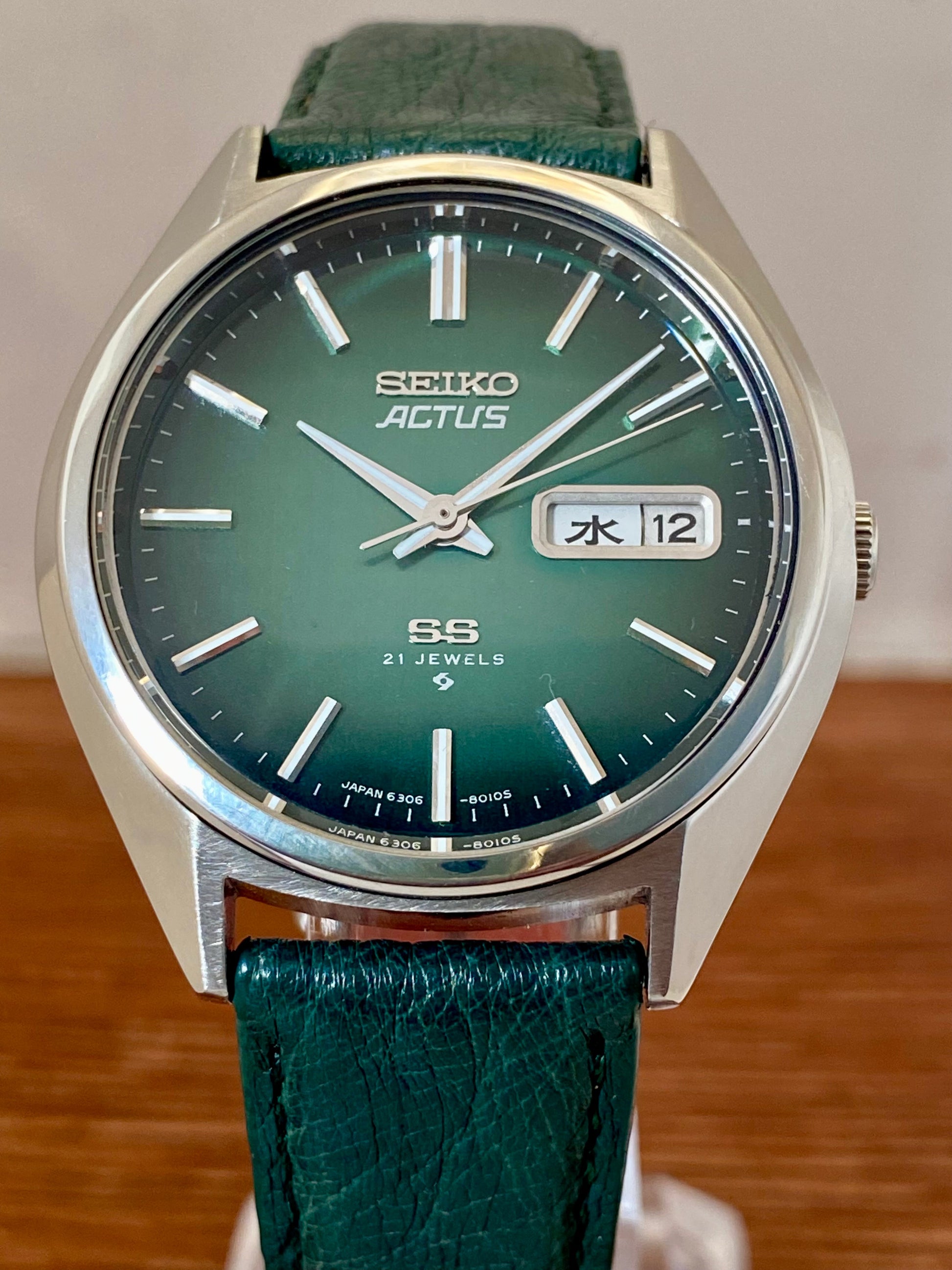 Vintage Seiko Actus SS 6306-8020 SERVICED Auto, Green, October 1976 UK VINTAGE WATCH LTD