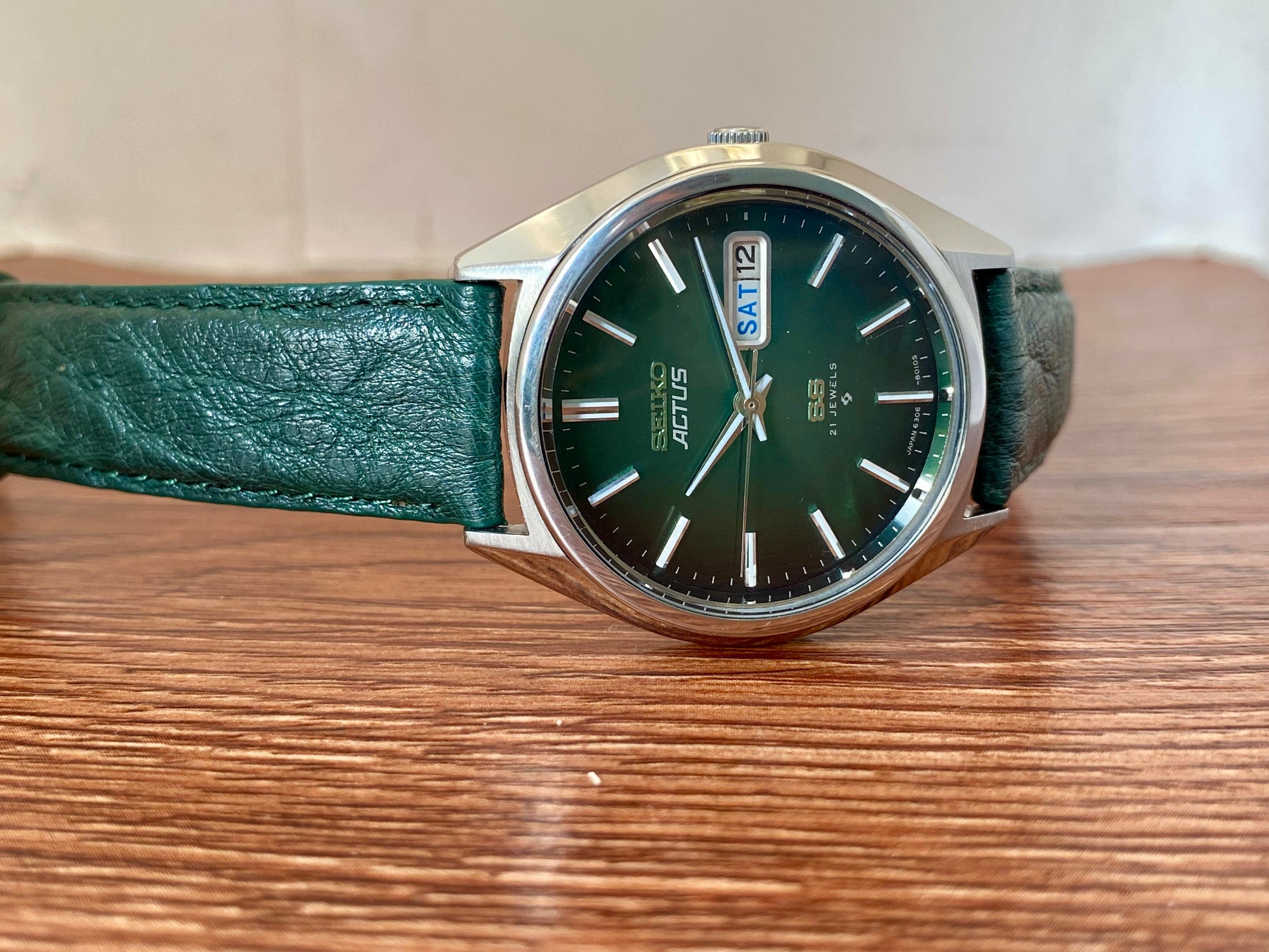 Vintage Seiko Actus SS 6306-8020 SERVICED Auto, Green, October 1976 UK VINTAGE WATCH LTD