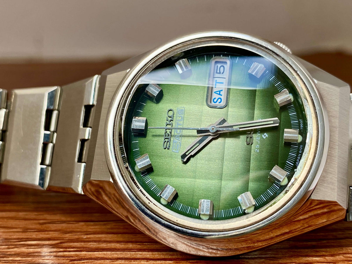 Vintage Seiko 5 Actus 6106-7690 with original green dial, stainless steel case, September 1973 model.