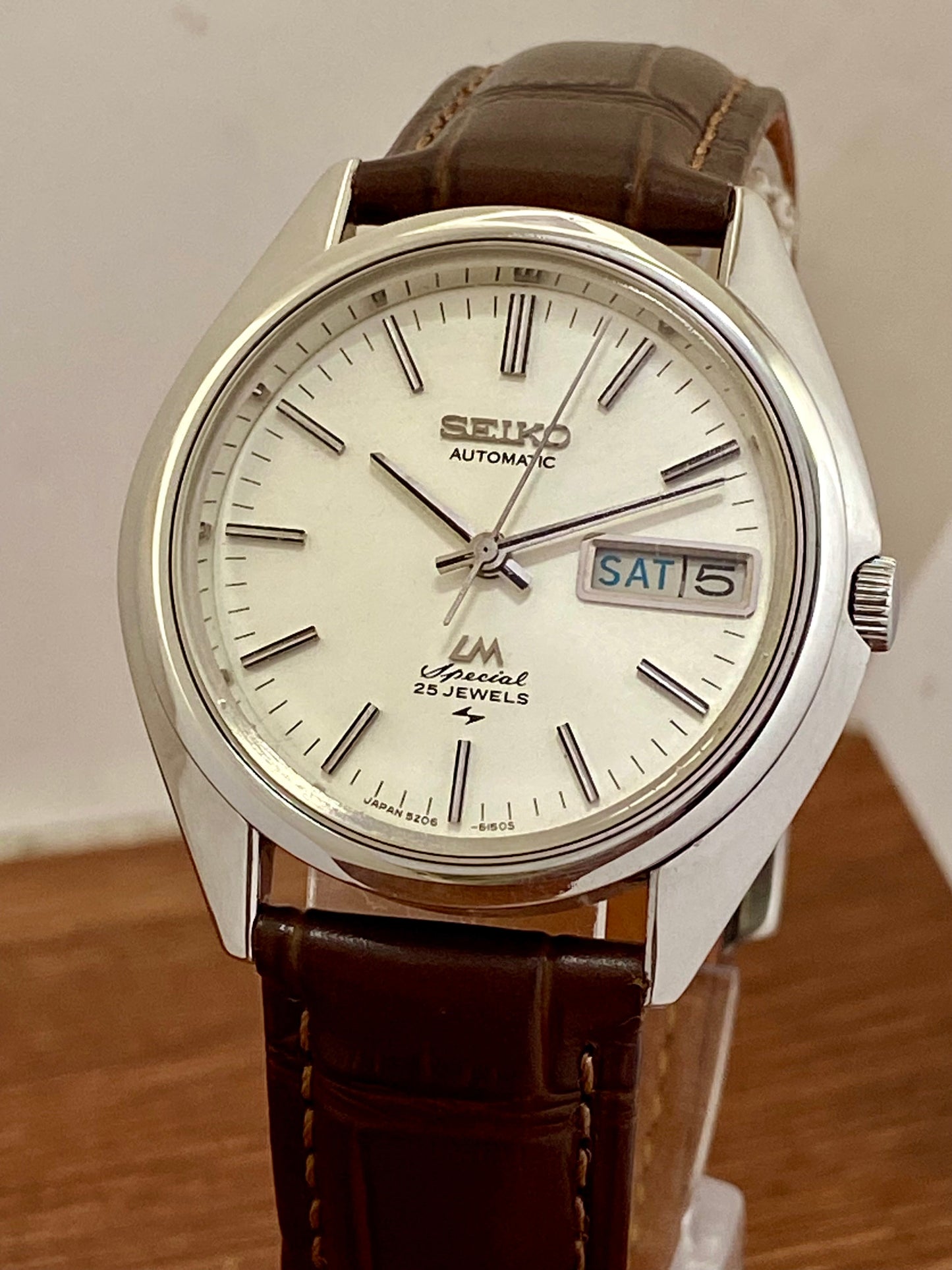 Vintage Seiko Lord Matic Special 5206-6130 Serviced Automatic, October 1972 UK VINTAGE WATCH LTD