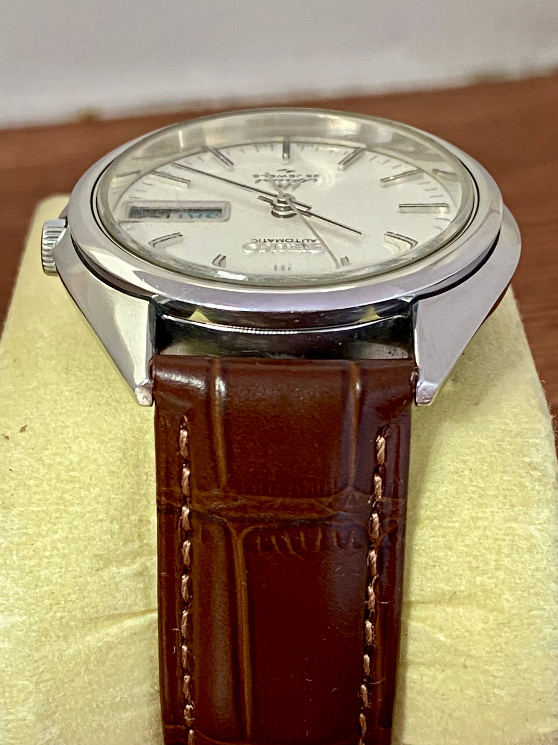 Vintage Seiko Lord Matic Special 5206-6130 Serviced Automatic, October 1972 UK VINTAGE WATCH LTD