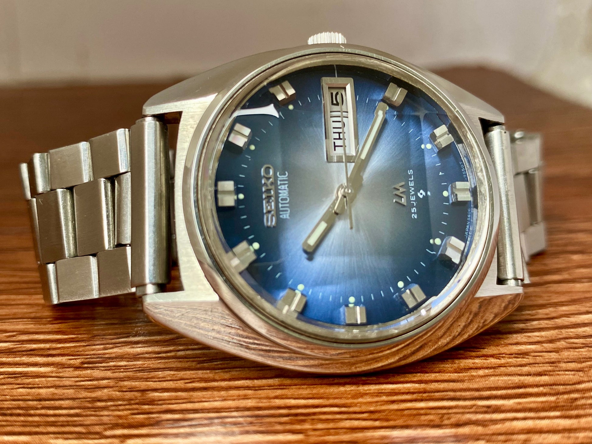 Vintage Seiko Lord Matic 5606-7231 Blue Serviced Automatic, June 1974 UK VINTAGE WATCH LTD