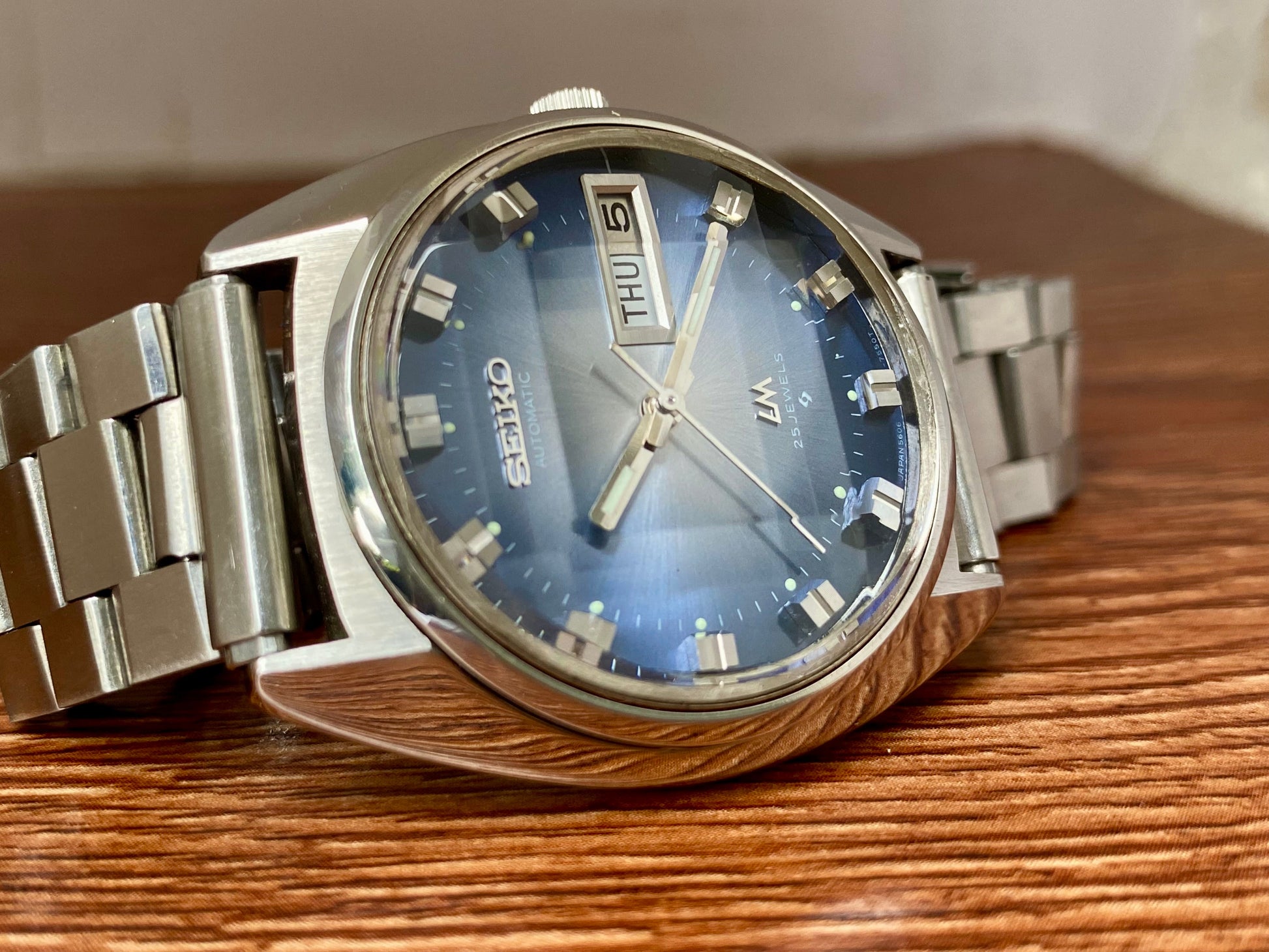 Vintage Seiko Lord Matic 5606-7231 Blue Serviced Automatic, June 1974 UK VINTAGE WATCH LTD