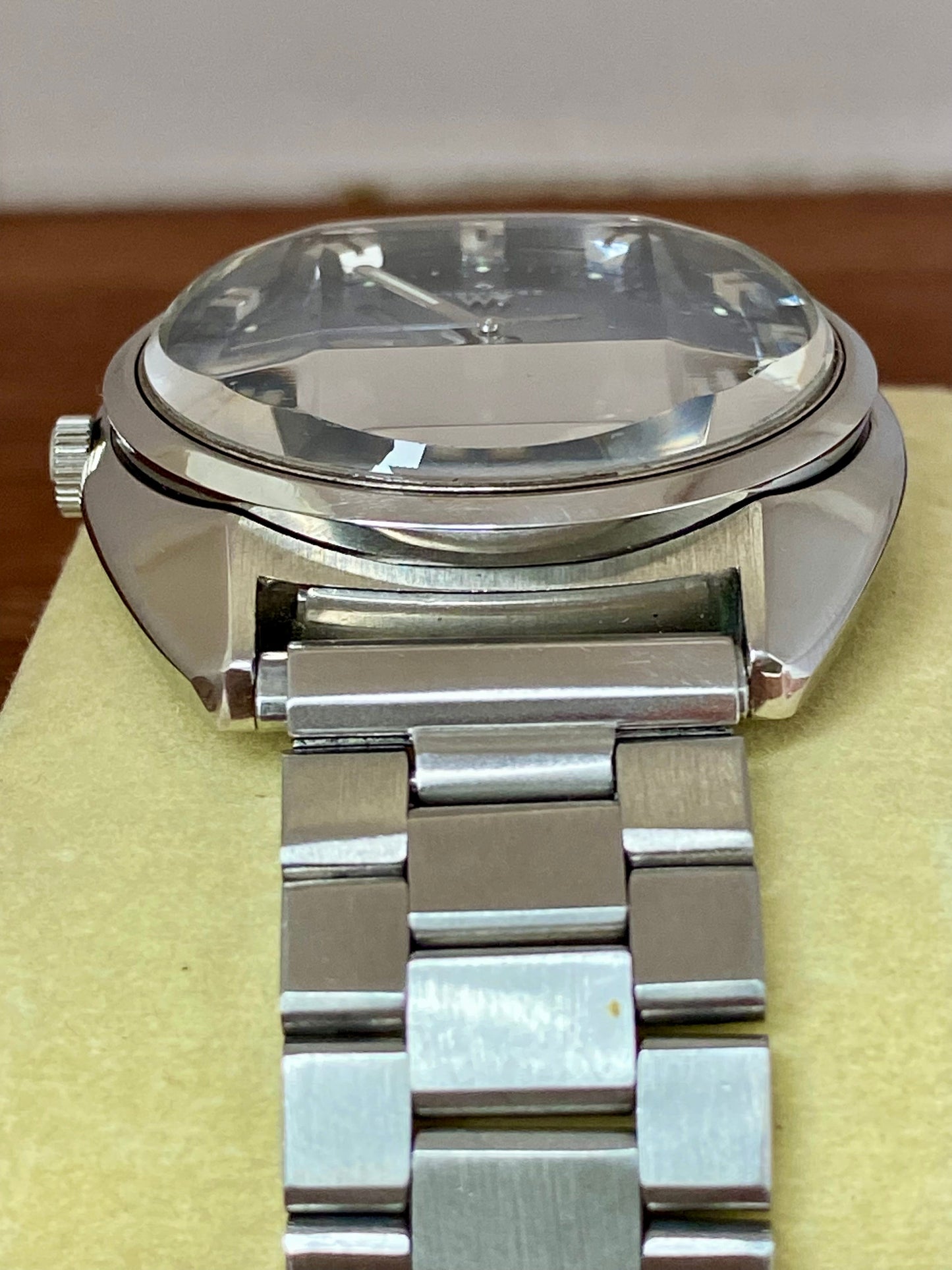 Vintage Seiko Lord Matic 5606-7231 Blue Serviced Automatic, June 1974 UK VINTAGE WATCH LTD