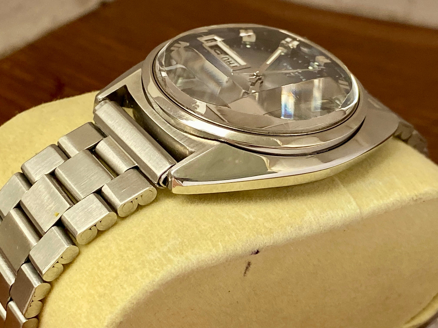 Vintage Seiko Lord Matic 5606-7231 Blue Serviced Automatic, June 1974 UK VINTAGE WATCH LTD