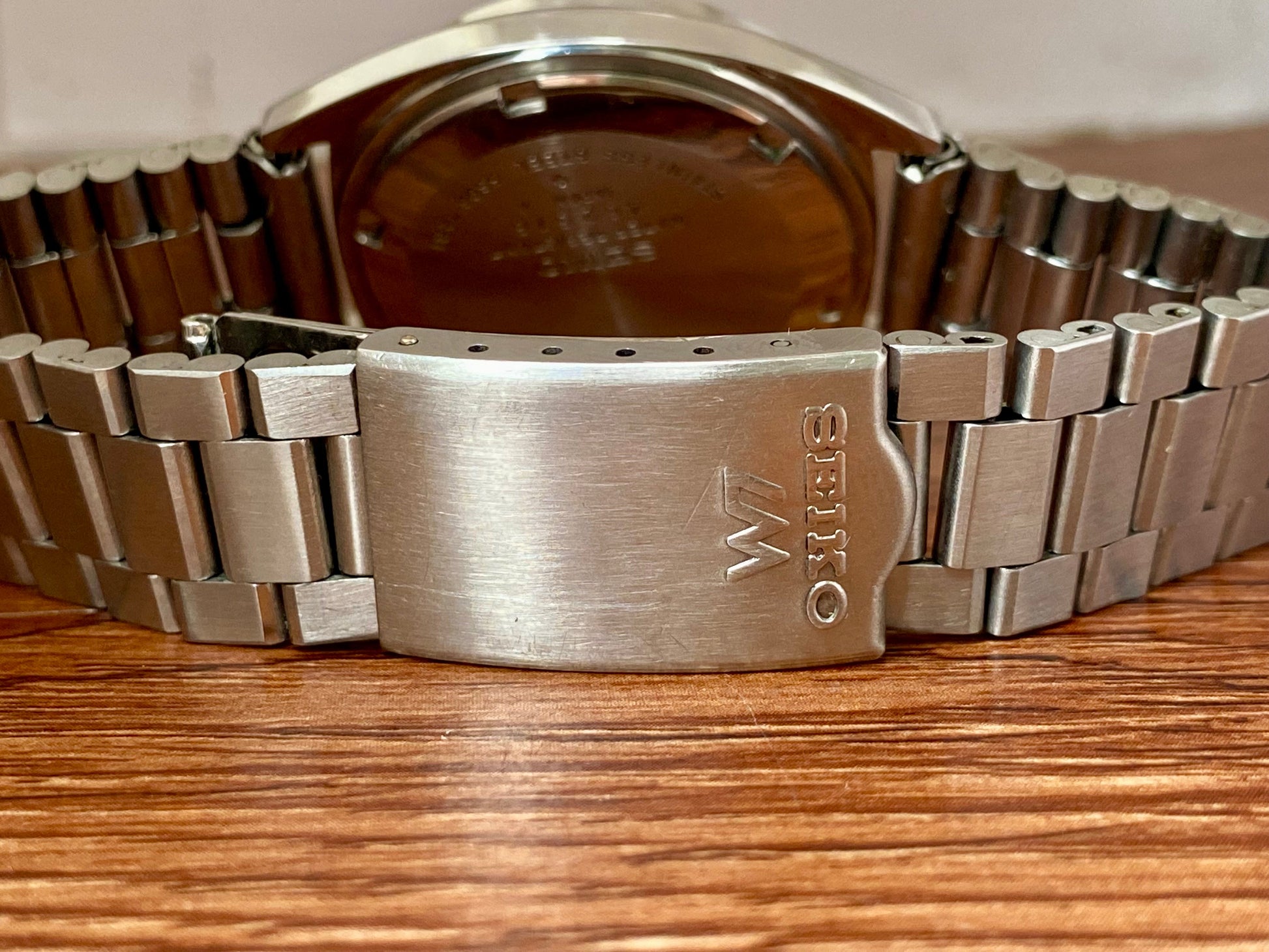 Vintage Seiko Lord Matic 5606-7231 Blue Serviced Automatic, June 1974 UK VINTAGE WATCH LTD