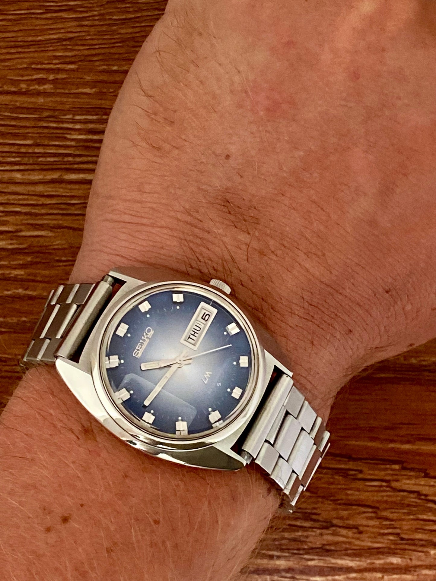 Vintage Seiko Lord Matic 5606-7231 Blue Serviced Automatic, June 1974 UK VINTAGE WATCH LTD
