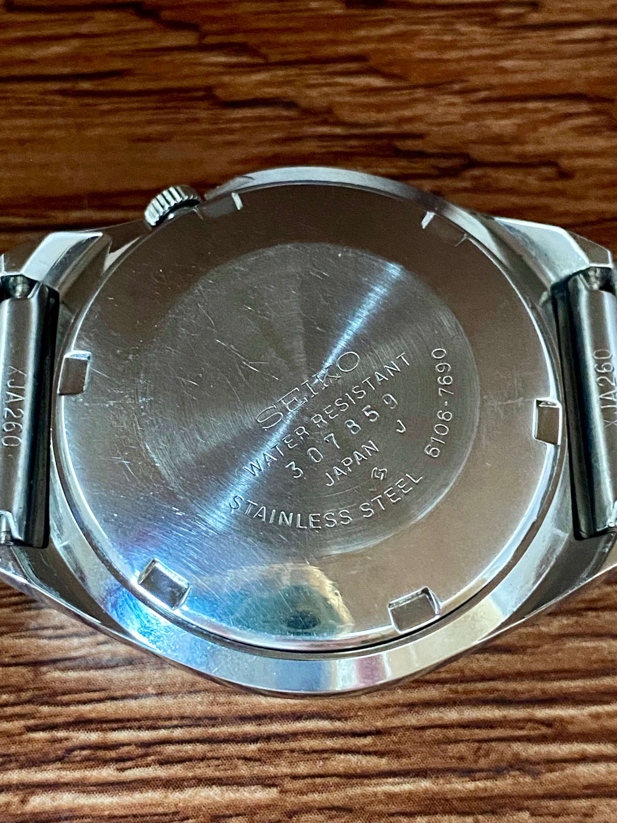 Vintage Seiko 5 Actus 6106-7690 SS SERVICED Red Dial, October 1973