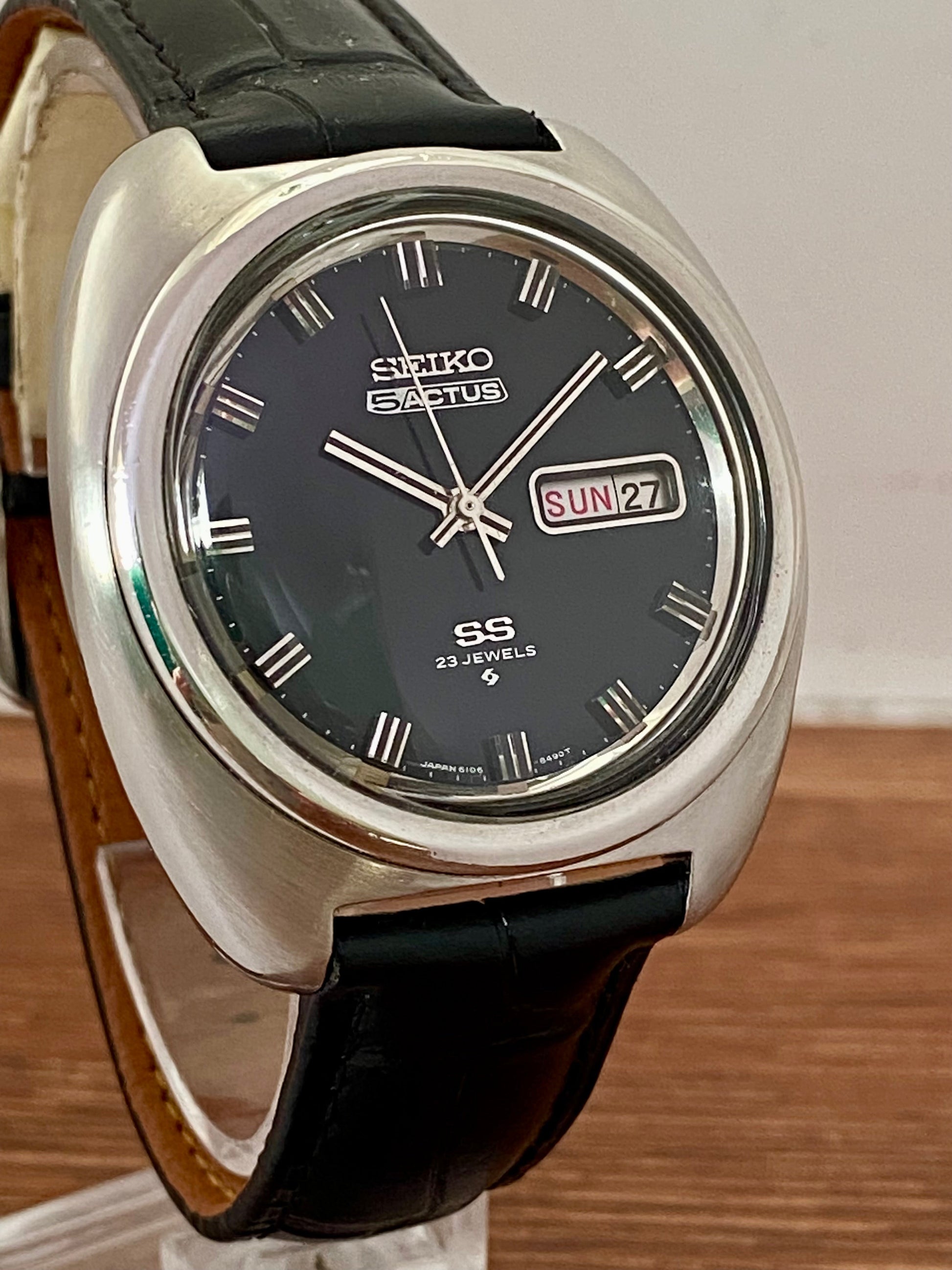 Vintage Seiko 5 Actus SS 6106-8450 Black SERVICED Automatic December 1969 UK VINTAGE WATCH LTD