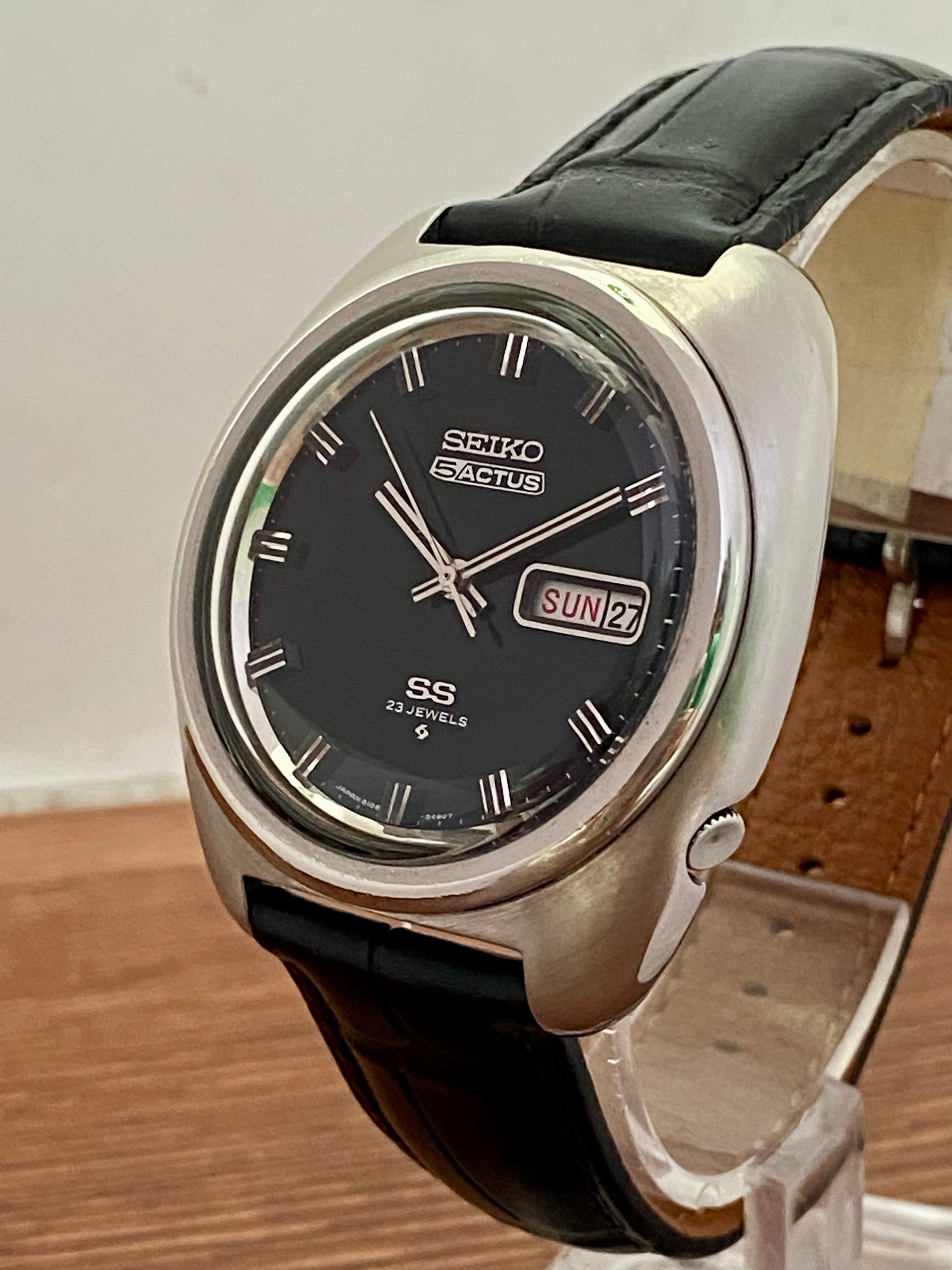 Vintage Seiko 5 Actus SS 6106-8450 Black SERVICED Automatic December 1969 UK VINTAGE WATCH LTD