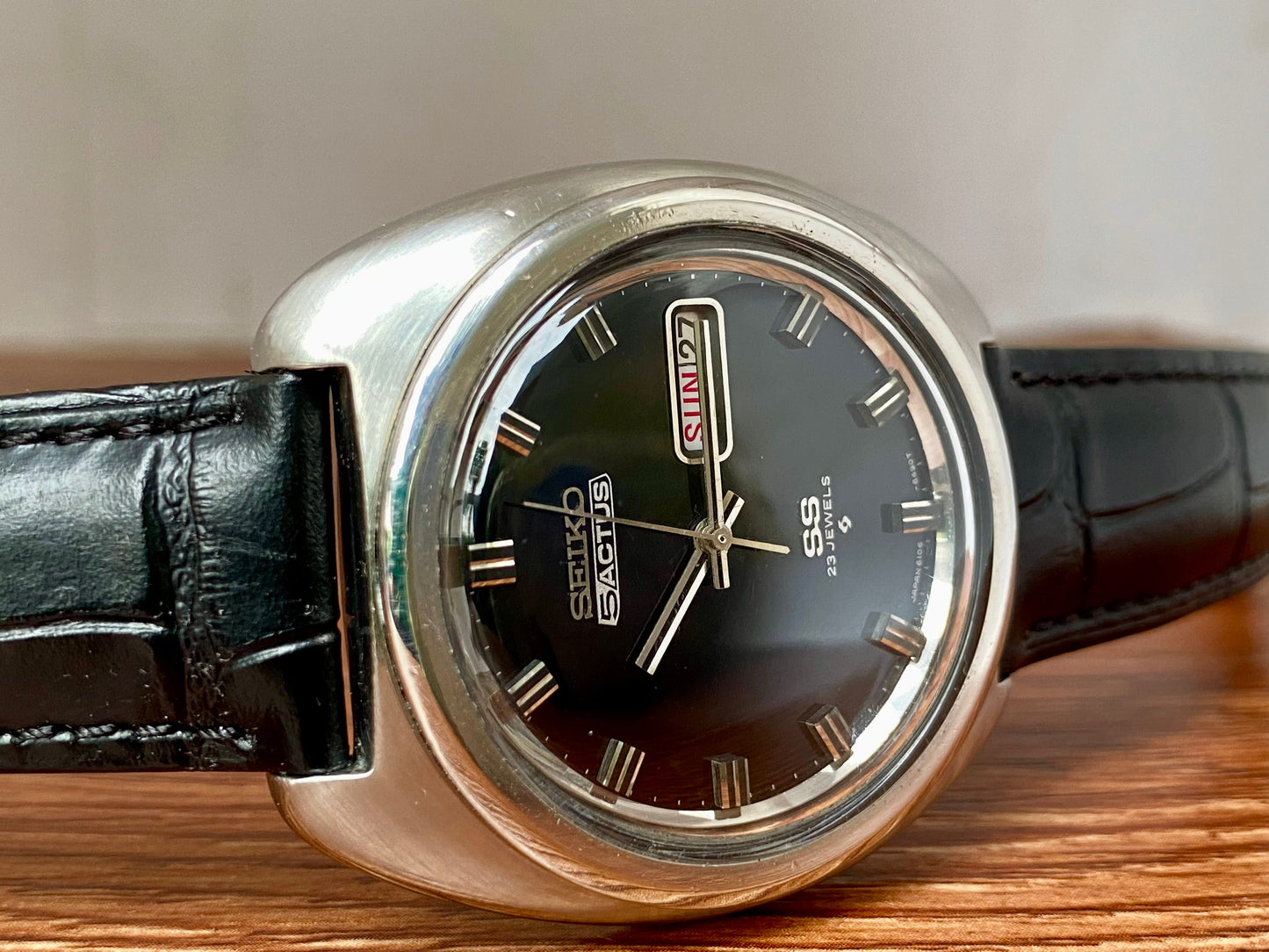 Vintage Seiko 5 Actus SS 6106-8450 Black SERVICED Automatic December 1969 UK VINTAGE WATCH LTD