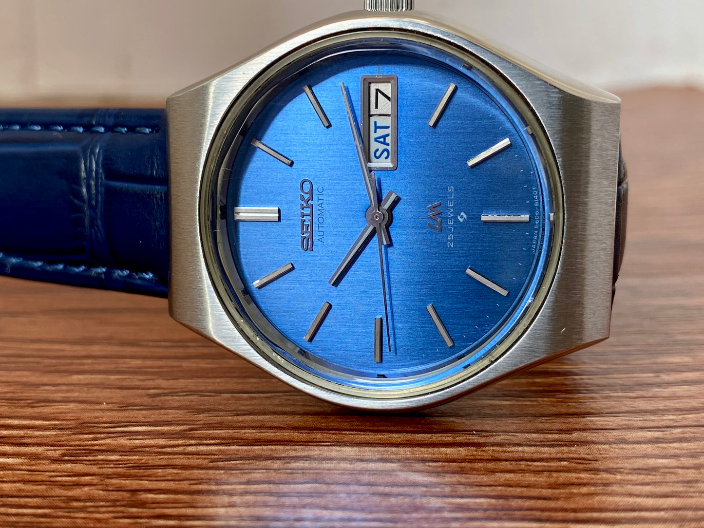 Vintage Seiko Lord Matic 5606-8100 Serviced Blue Tosca, October 1975