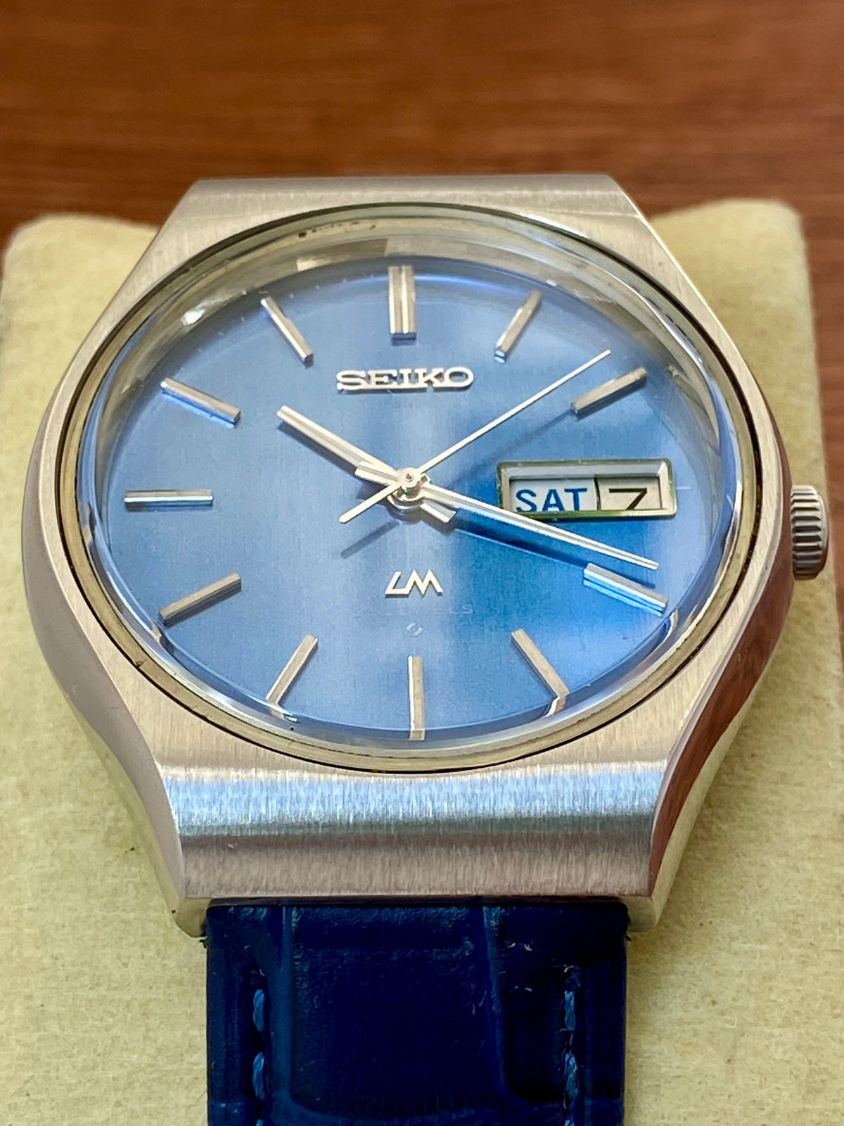 Vintage Seiko Lord Matic 5606-8100 Serviced Blue Tosca, October 1975