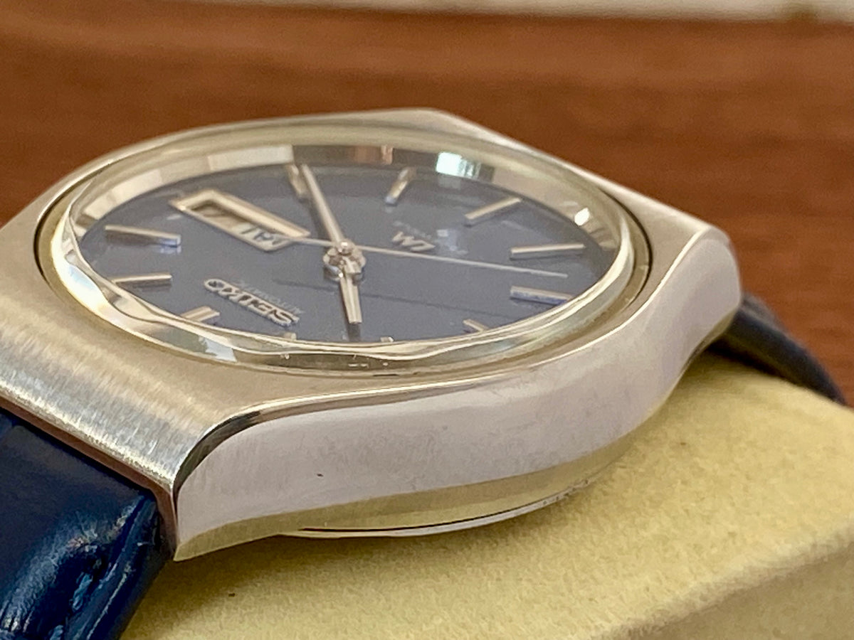 Vintage Seiko Lord Matic 5606-8100 Serviced Blue Tosca, October 1975