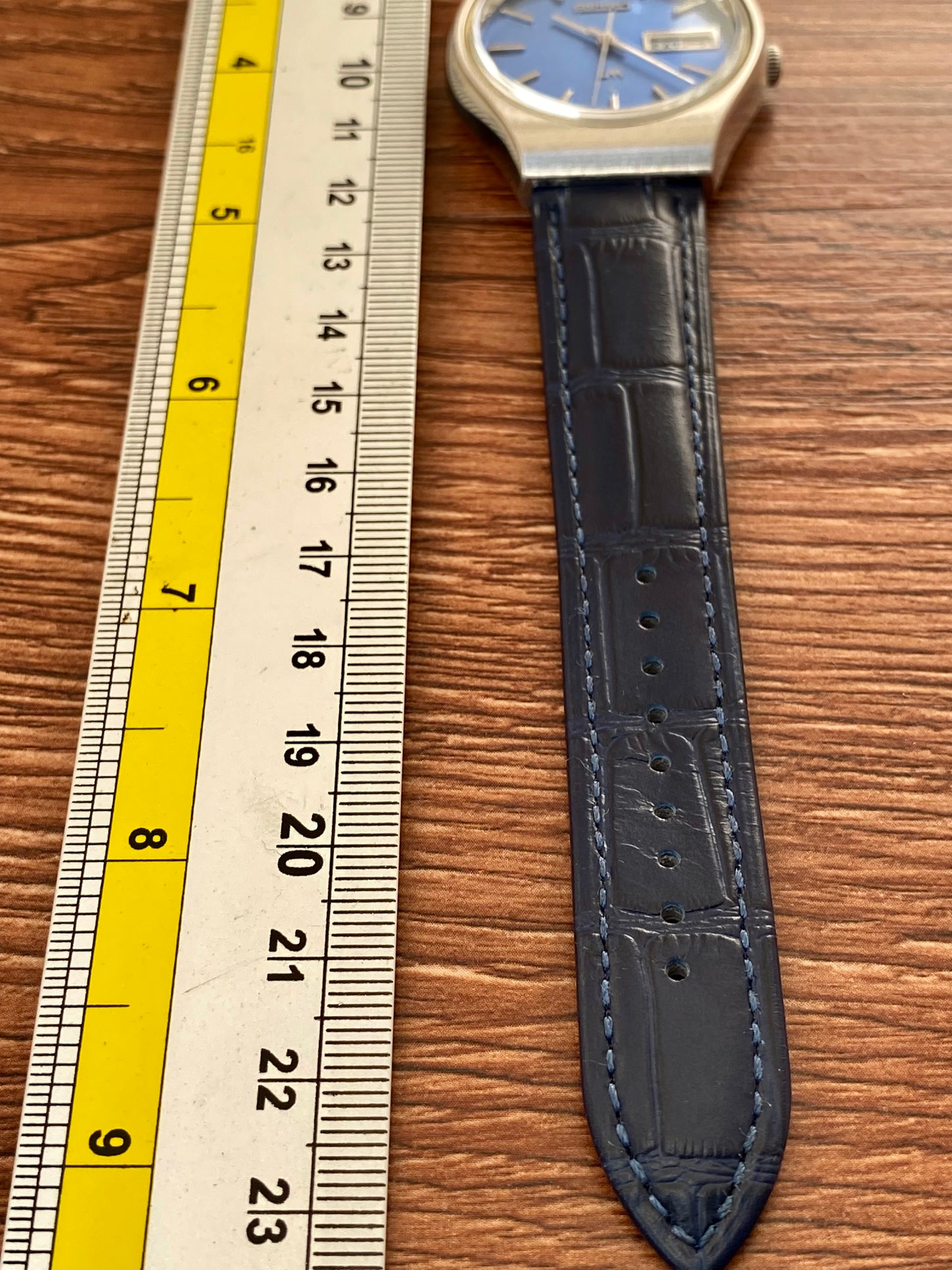 Vintage Seiko Lord Matic 5606-8100 Serviced Blue Tosca, October 1975