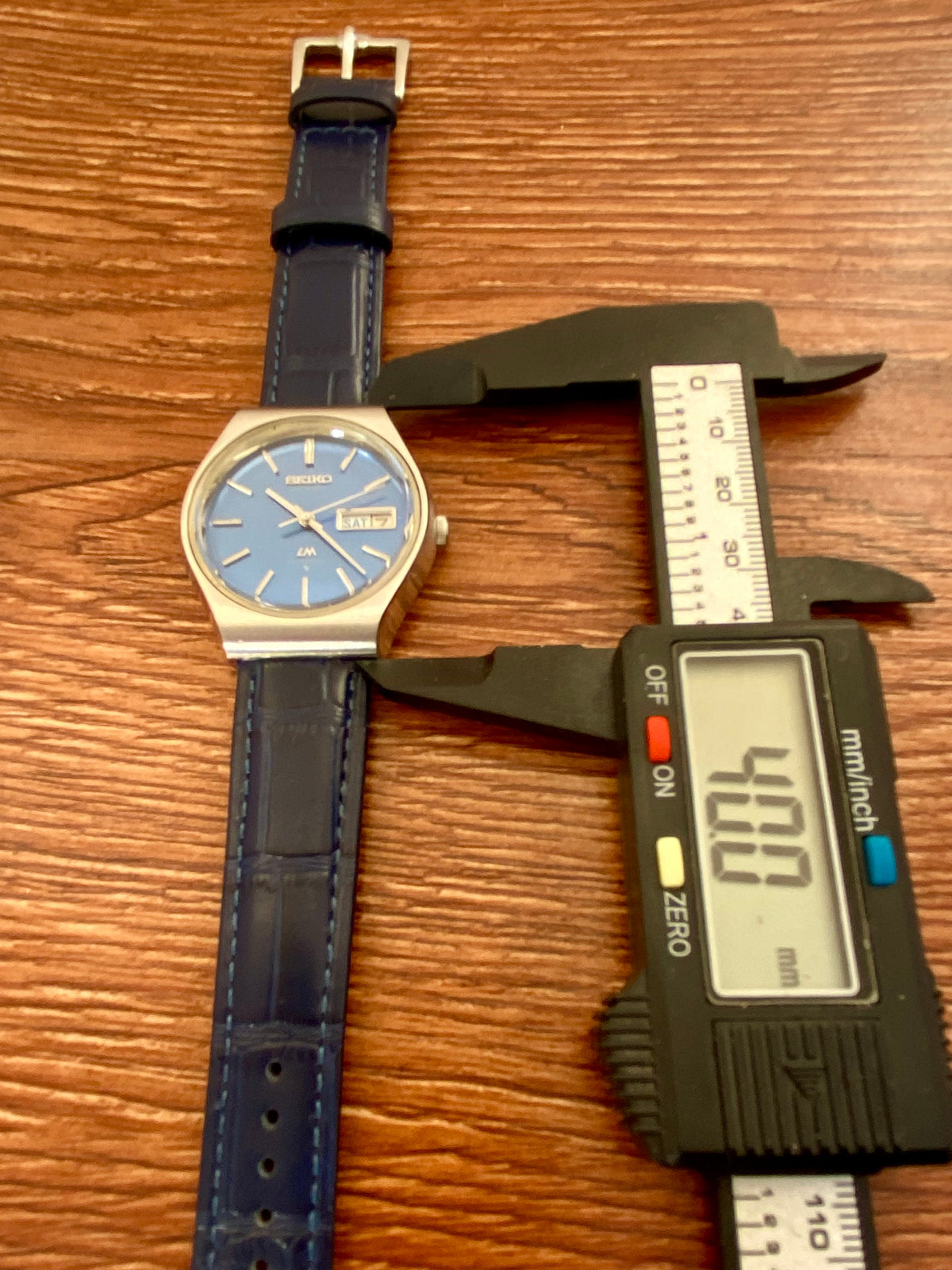 Vintage Seiko Lord Matic 5606-8100 Serviced Blue Tosca, October 1975