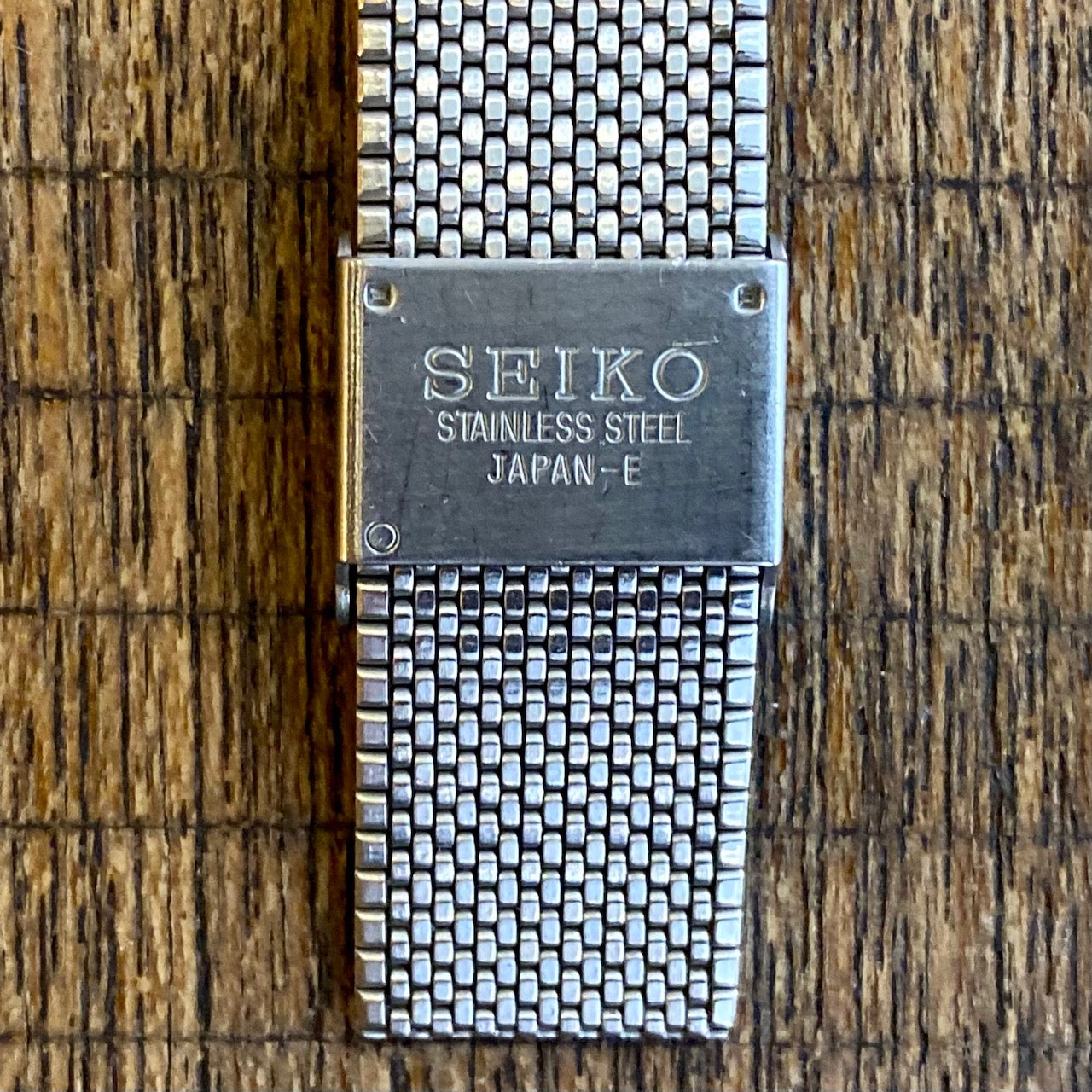 Vintage Seiko Quartz Snowflake Day/Date 4803-8010 June 1976 UK VINTAGE WATCH LTD
