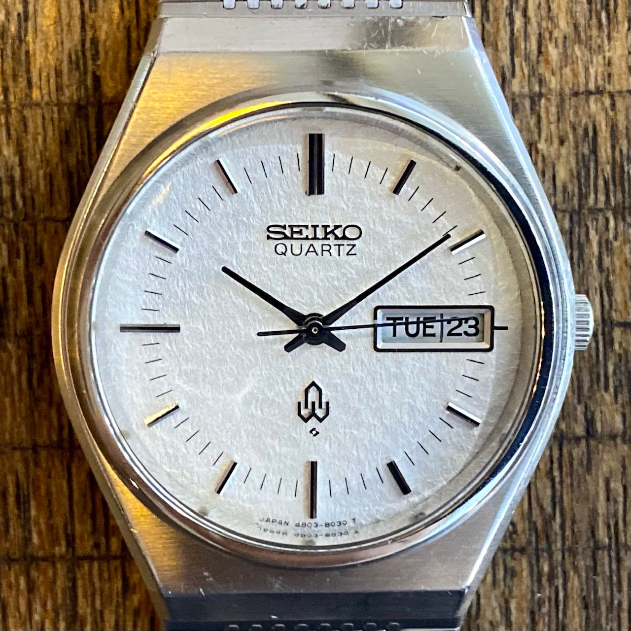 Vintage Seiko Quartz Snowflake Day/Date 4803-8010 June 1976 UK VINTAGE WATCH LTD